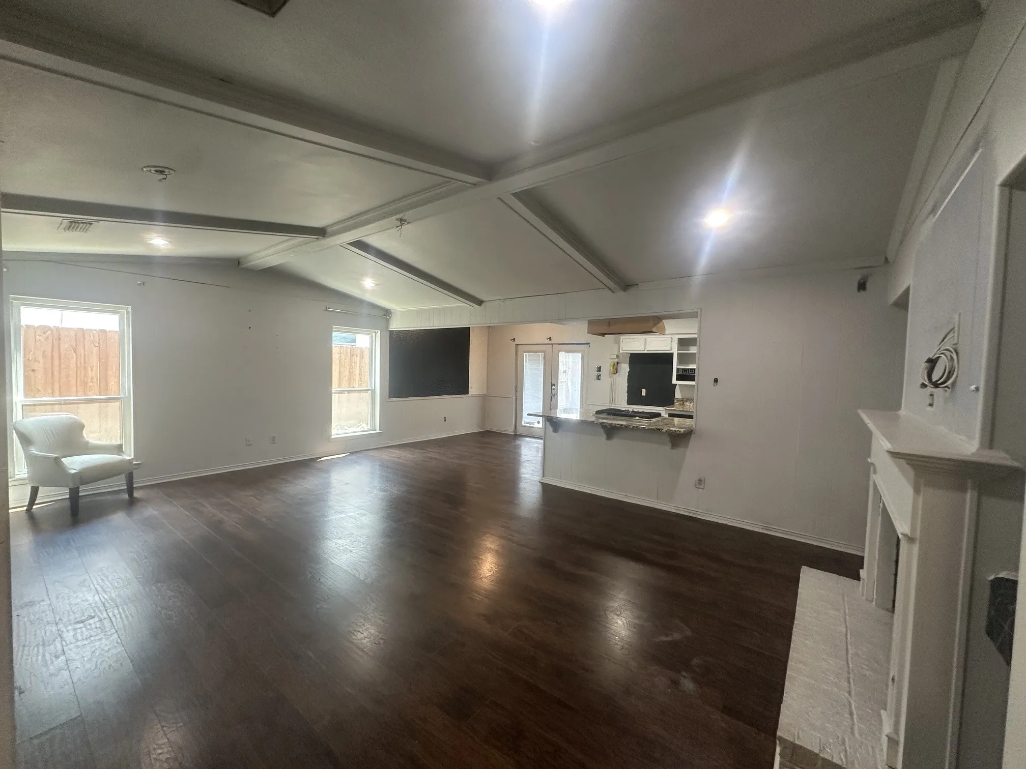 Single Family Residence For Sale in Dallas County , 4857 Preston Trail Drive, Mesquite, Texas 75150, 4 Bedroom, 2 Bathroom, 2 Garage spaces, 2,012 Sqft, built in 1971, mls#21378690, Real Estate Agent in Mesquite, Homes For Sale in Dallas county, Homes For Sale in Mesquite, Realtor in Mesquite Texas, Real Estate Brokerage Independent Realty Texas, Luminita Cordes Realtor