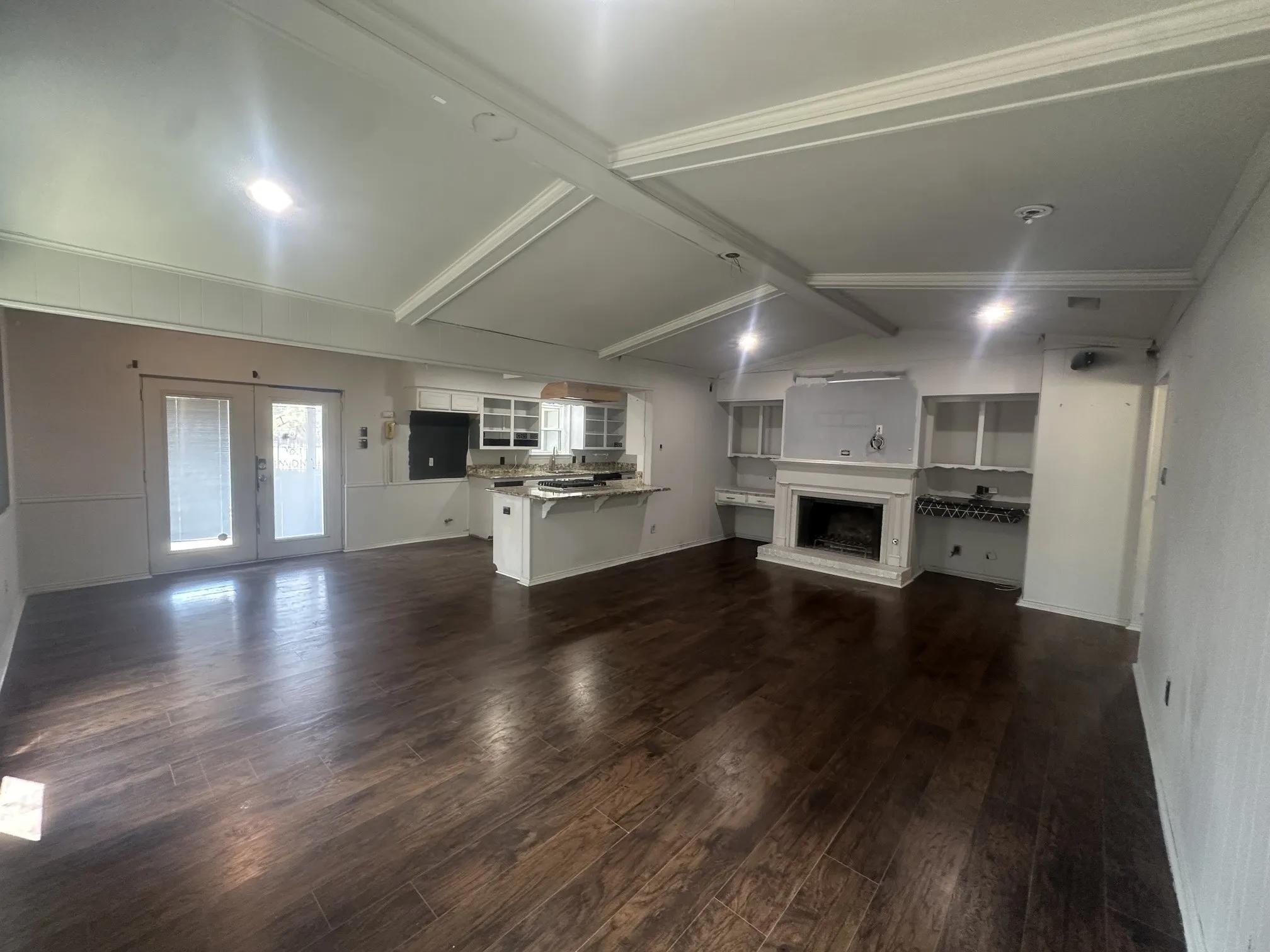 Single Family Residence For Sale in Dallas County , 4857 Preston Trail Drive, Mesquite, Texas 75150, 4 Bedroom, 2 Bathroom, 2 Garage spaces, 2,012 Sqft, built in 1971, mls#21378690, Real Estate Agent in Mesquite, Homes For Sale in Dallas county, Homes For Sale in Mesquite, Realtor in Mesquite Texas, Real Estate Brokerage Independent Realty Texas, Luminita Cordes Realtor