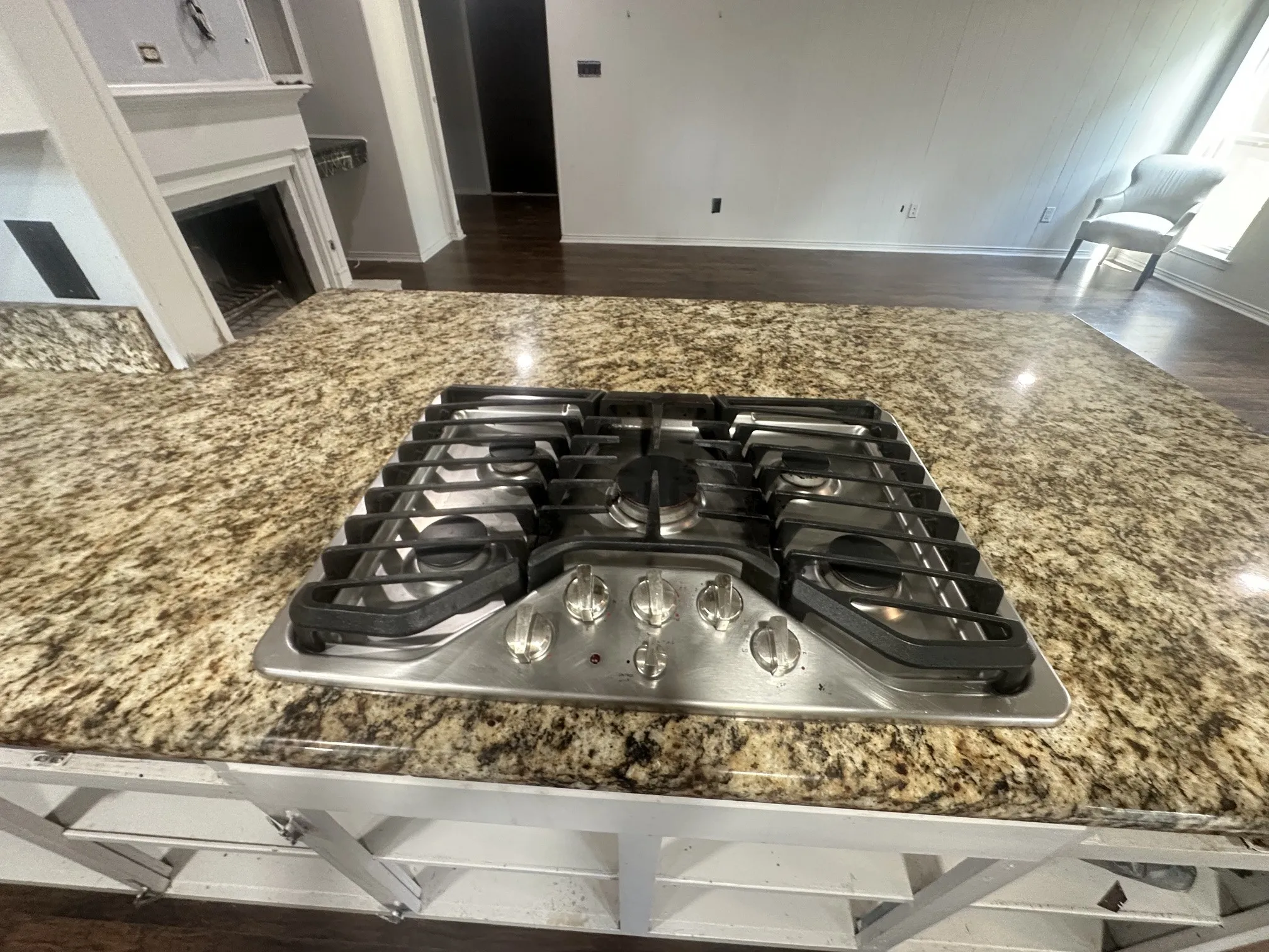 Single Family Residence For Sale in Dallas County , 4857 Preston Trail Drive, Mesquite, Texas 75150, 4 Bedroom, 2 Bathroom, 2 Garage spaces, 2,012 Sqft, built in 1971, mls#21378690, Real Estate Agent in Mesquite, Homes For Sale in Dallas county, Homes For Sale in Mesquite, Realtor in Mesquite Texas, Real Estate Brokerage Independent Realty Texas, Luminita Cordes Realtor