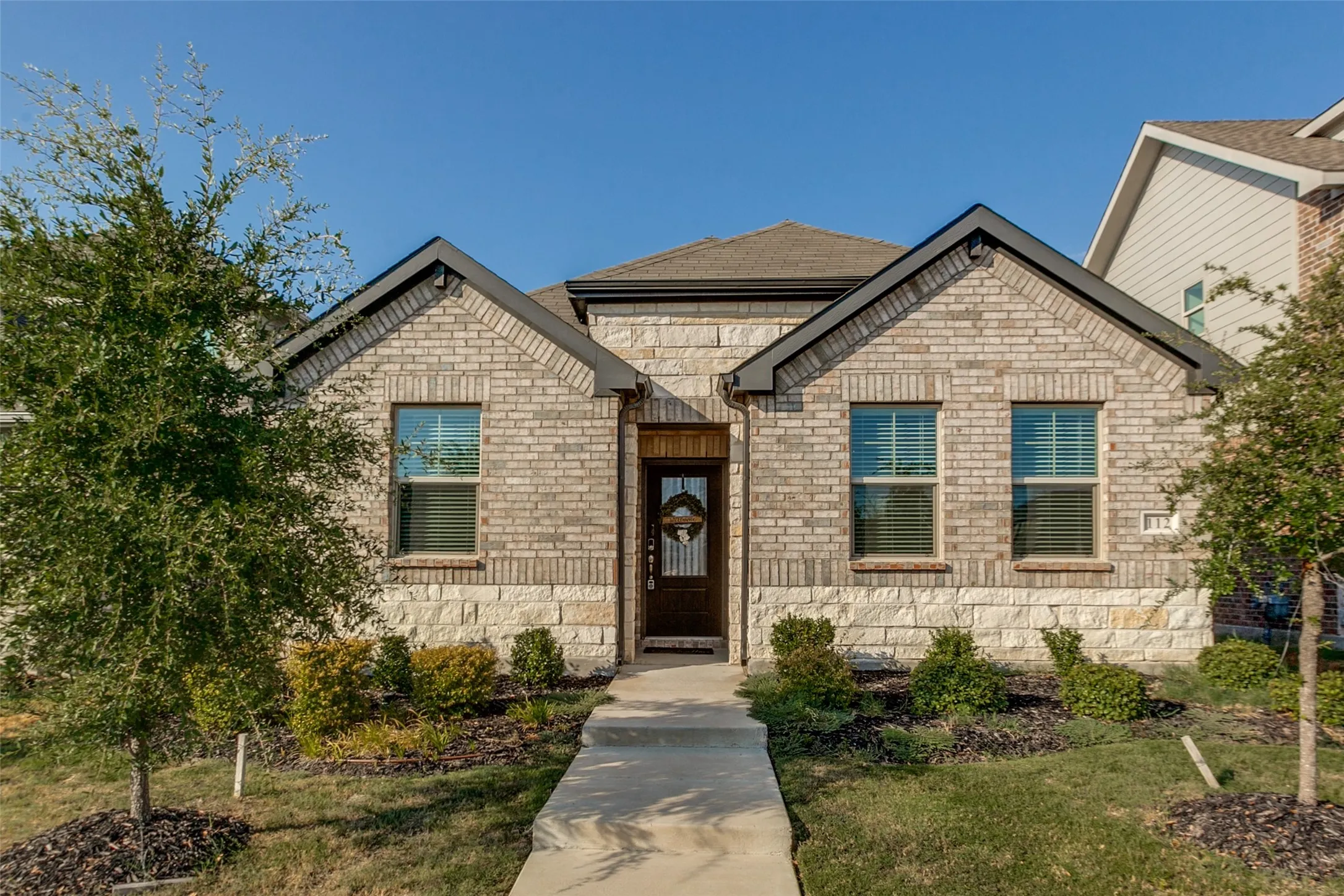 Single Family Residence For Sale in Collin County , 112 Monarch Way, Wylie, Texas 75098, 4 Bedroom, 2 Bathroom, 2 Garage spaces, 1,661 Sqft, built in 2023, mls#21374992, Real Estate Agent in Wylie, Homes For Sale in Collin county, Homes For Sale in Wylie, Realtor in Wylie Texas, Real Estate Brokerage Independent Realty Texas, Luminita Cordes Realtor