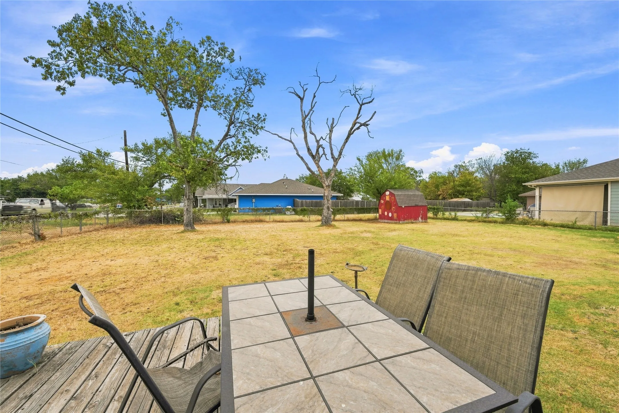 Single Family Residence For Sale in Ellis County , 411 W 3rd Street, Maypearl, Texas 76064, 3 Bedroom, 2 Bathroom, 1 Garage spaces, 1,796 Sqft, built in 1940, mls#21379324, Real Estate Agent in Maypearl, Homes For Sale in Ellis county, Homes For Sale in Maypearl, Realtor in Maypearl Texas, Real Estate Brokerage Independent Realty Texas, Luminita Cordes Realtor