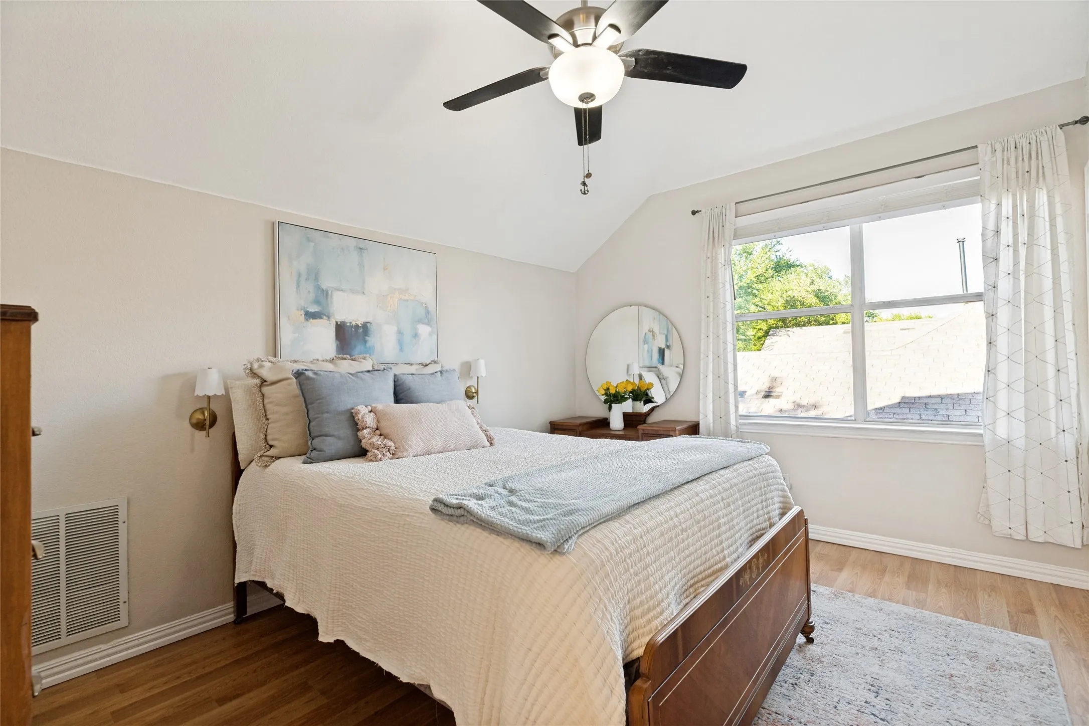 This ensuite is perfect for visitors.