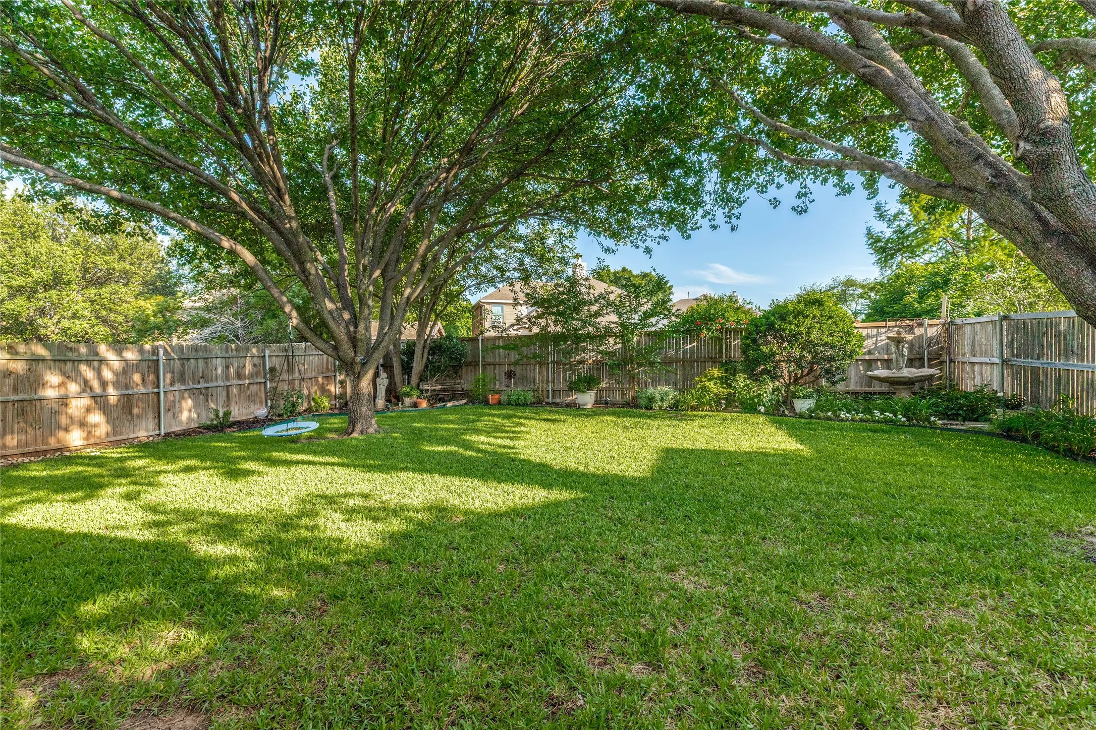 Amazing, spacious backyard