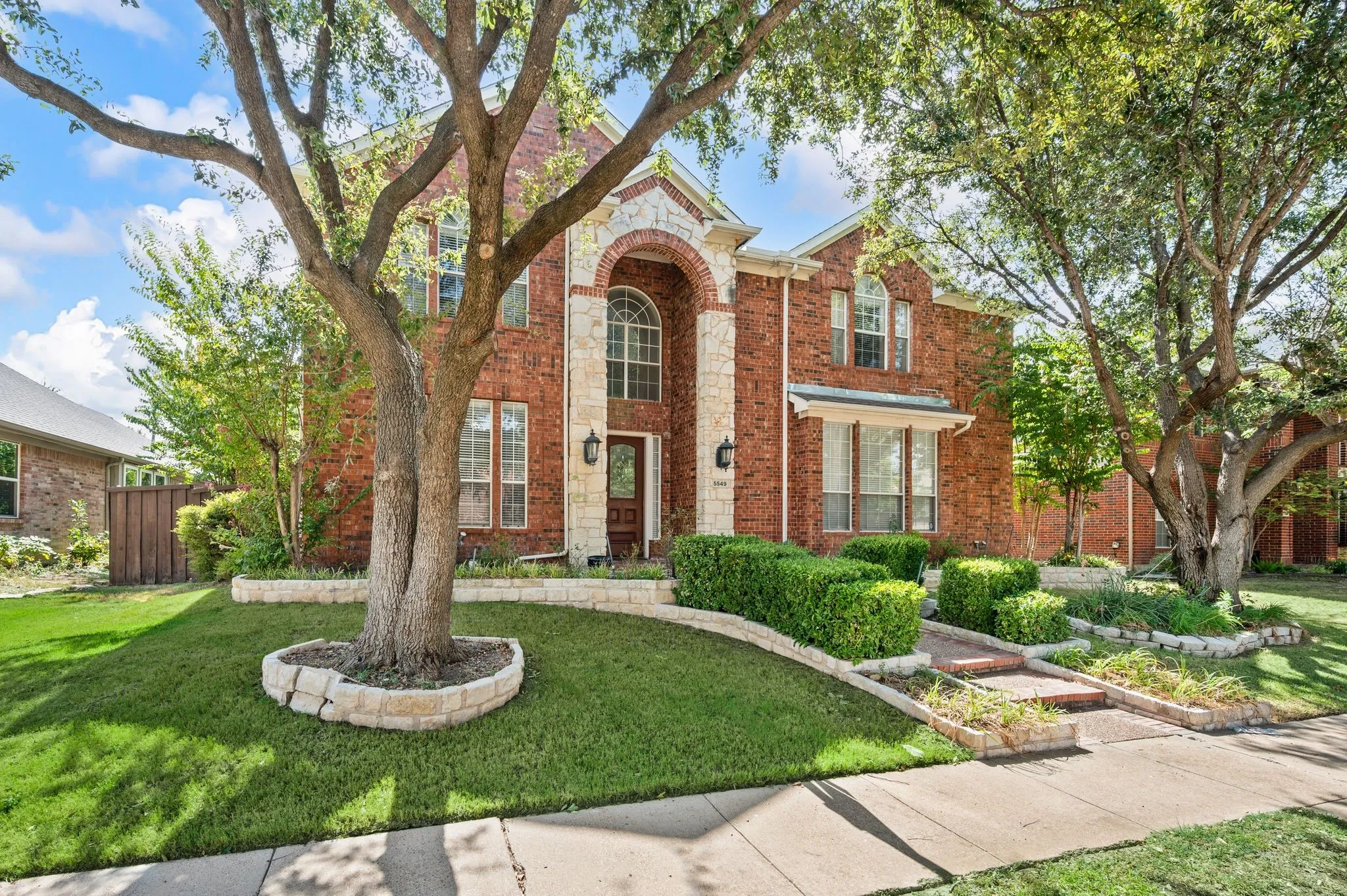 Single Family Residence For Sale in Denton County , 5549 Mountain Valley Drive, The Colony, Texas 75056, 5 Bedroom, 4 Bathroom, 2 Garage spaces, 3,615 Sqft, built in 2001, mls#21379349, Real Estate Agent in The Colony, Homes For Sale in Denton county, Homes For Sale in The Colony, Realtor in The Colony Texas, Real Estate Brokerage Independent Realty Texas, Luminita Cordes Realtor