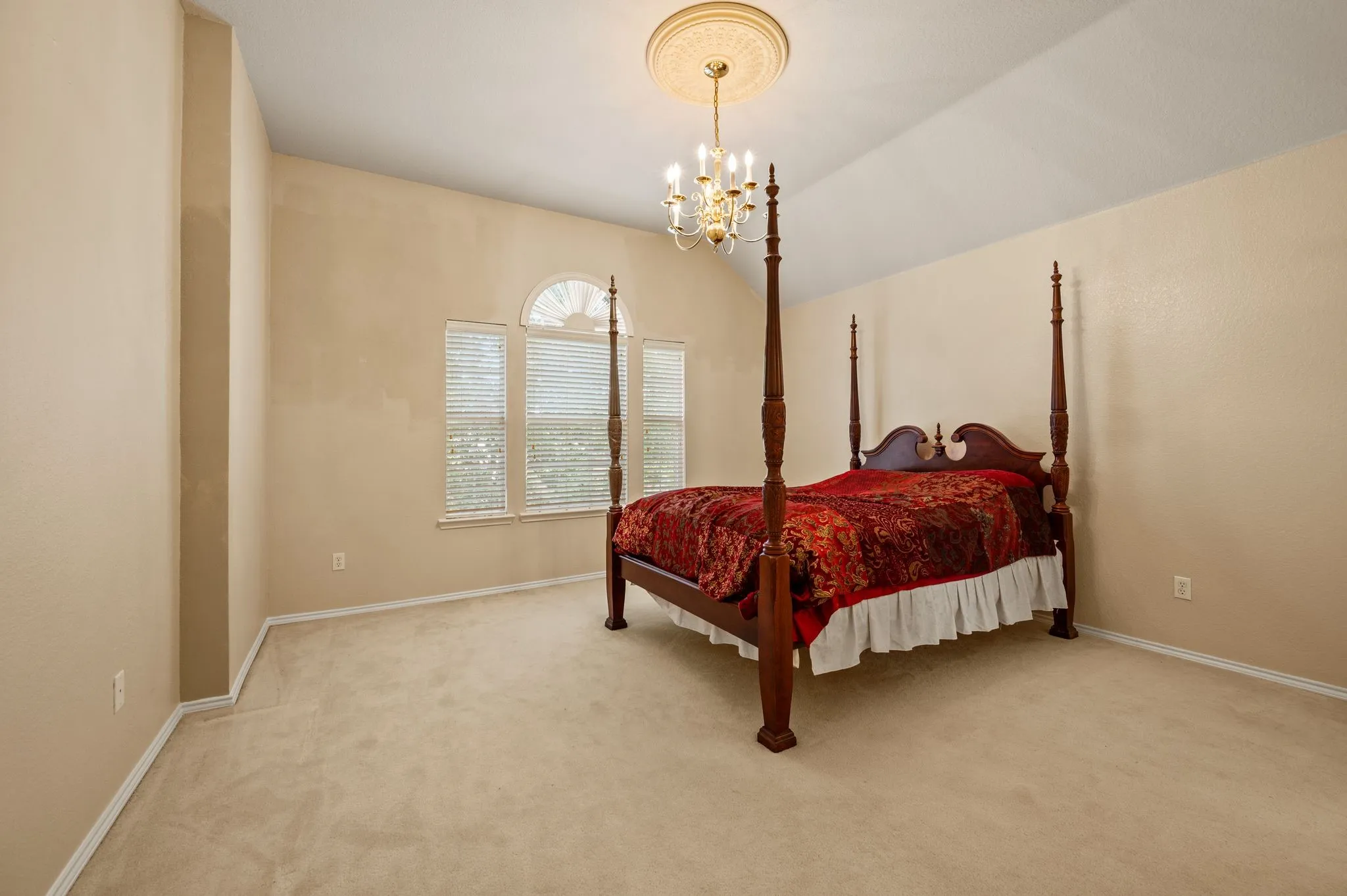 Single Family Residence For Sale in Denton County , 5549 Mountain Valley Drive, The Colony, Texas 75056, 5 Bedroom, 4 Bathroom, 2 Garage spaces, 3,615 Sqft, built in 2001, mls#21379349, Real Estate Agent in The Colony, Homes For Sale in Denton county, Homes For Sale in The Colony, Realtor in The Colony Texas, Real Estate Brokerage Independent Realty Texas, Luminita Cordes Realtor
