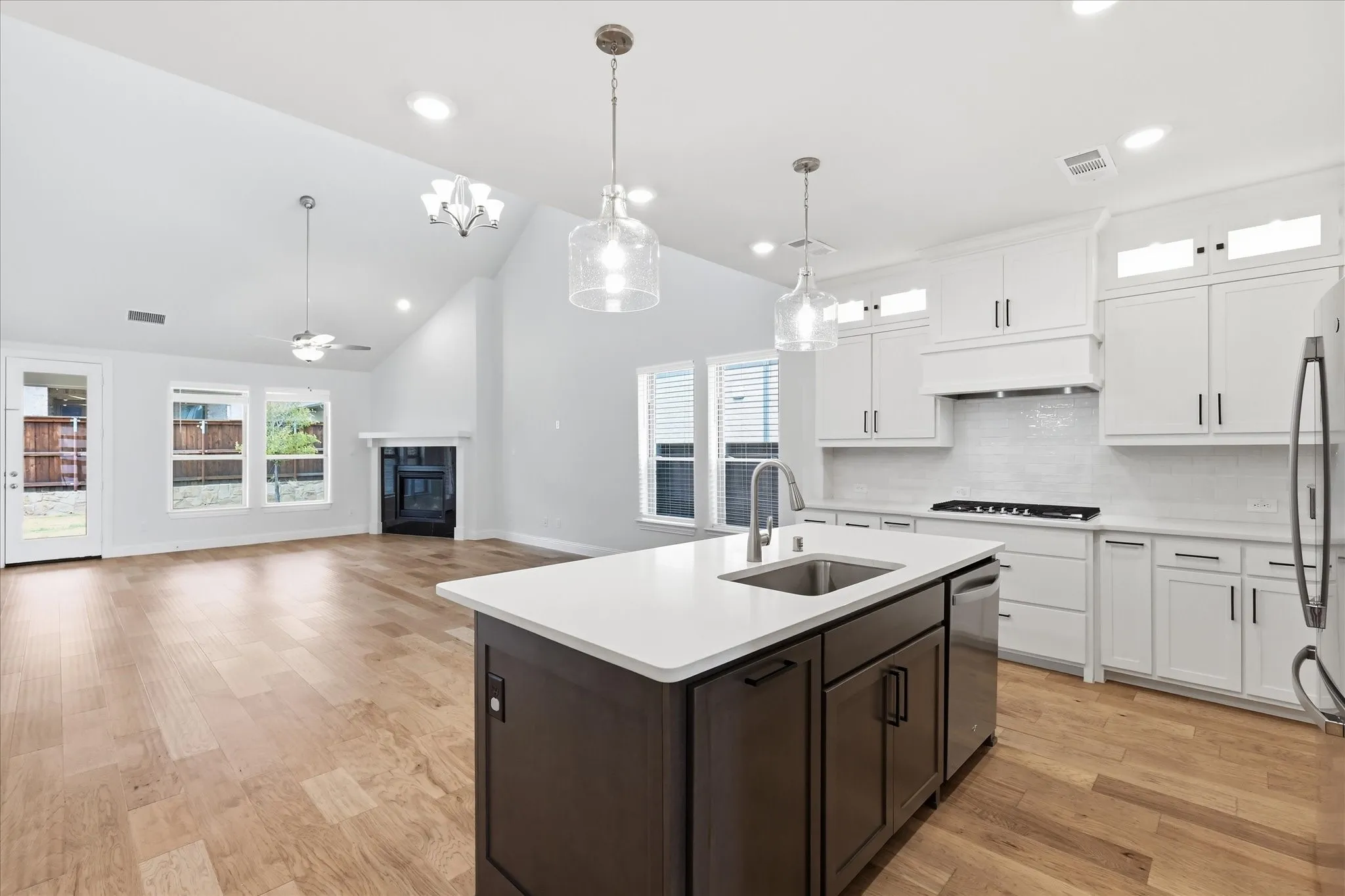 Single Family Residence For Sale in Denton County , 2504 Silver Leaf Drive, Northlake, Texas 76226, 4 Bedroom, 4 Bathroom, 3 Garage spaces, 3,211 Sqft, built in 2023, mls#21378300, Real Estate Agent in Northlake, Homes For Sale in Denton county, Homes For Sale in Northlake, Realtor in Northlake Texas, Real Estate Brokerage Independent Realty Texas, Luminita Cordes Realtor