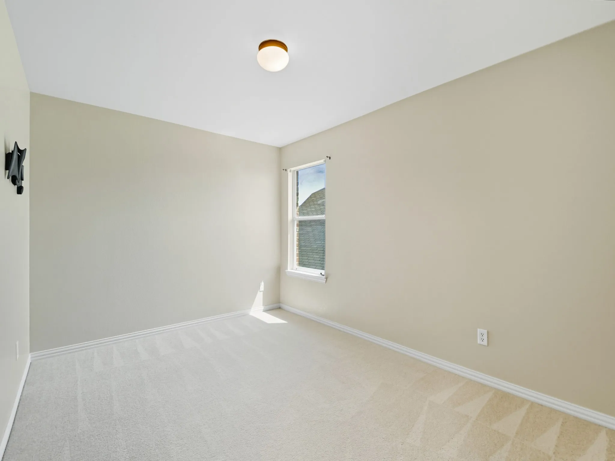 #2 upstairs bedroom