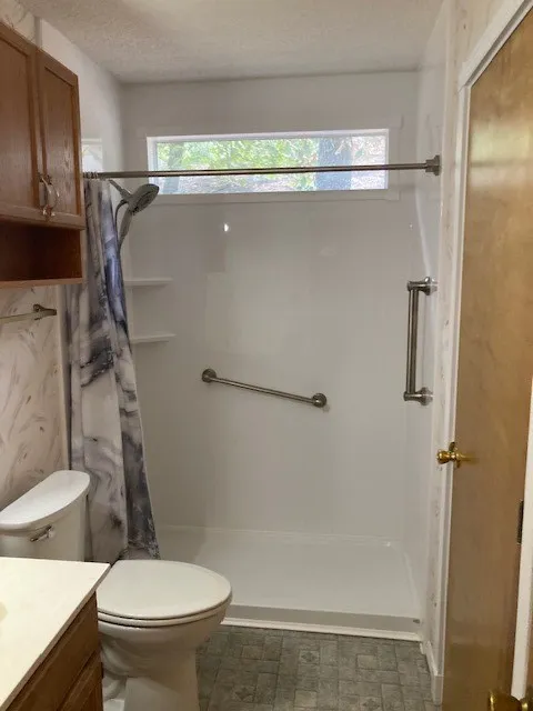 Single Family Residence For Sale in Wood County , 3071 Holly Trail East, Holly Lake Ranch, Texas 75765, 2 Bedroom, 2 Bathroom, 1 Garage spaces, 812 Sqft, built in 1994, mls#21378156, Real Estate Agent in Holly Lake Ranch, Homes For Sale in Wood county, Homes For Sale in Holly Lake Ranch, Realtor in Holly Lake Ranch Texas, Real Estate Brokerage Independent Realty Texas, Luminita Cordes Realtor
