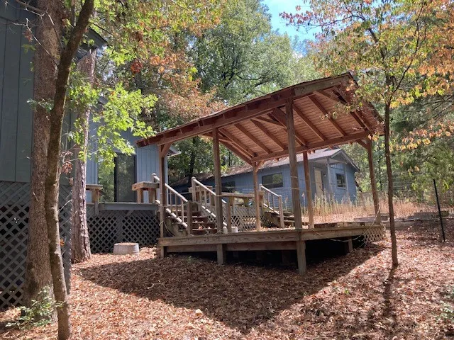 Single Family Residence For Sale in Wood County , 3071 Holly Trail East, Holly Lake Ranch, Texas 75765, 2 Bedroom, 2 Bathroom, 1 Garage spaces, 812 Sqft, built in 1994, mls#21378156, Real Estate Agent in Holly Lake Ranch, Homes For Sale in Wood county, Homes For Sale in Holly Lake Ranch, Realtor in Holly Lake Ranch Texas, Real Estate Brokerage Independent Realty Texas, Luminita Cordes Realtor