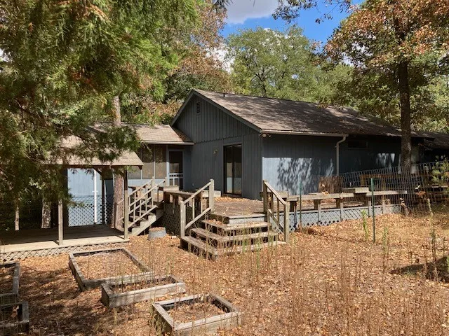 Single Family Residence For Sale in Wood County , 3071 Holly Trail East, Holly Lake Ranch, Texas 75765, 2 Bedroom, 2 Bathroom, 1 Garage spaces, 812 Sqft, built in 1994, mls#21378156, Real Estate Agent in Holly Lake Ranch, Homes For Sale in Wood county, Homes For Sale in Holly Lake Ranch, Realtor in Holly Lake Ranch Texas, Real Estate Brokerage Independent Realty Texas, Luminita Cordes Realtor