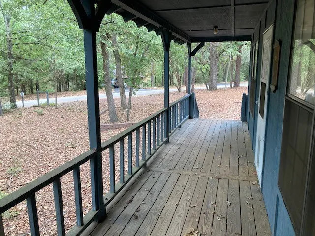 Single Family Residence For Sale in Wood County , 3071 Holly Trail East, Holly Lake Ranch, Texas 75765, 2 Bedroom, 2 Bathroom, 1 Garage spaces, 812 Sqft, built in 1994, mls#21378156, Real Estate Agent in Holly Lake Ranch, Homes For Sale in Wood county, Homes For Sale in Holly Lake Ranch, Realtor in Holly Lake Ranch Texas, Real Estate Brokerage Independent Realty Texas, Luminita Cordes Realtor