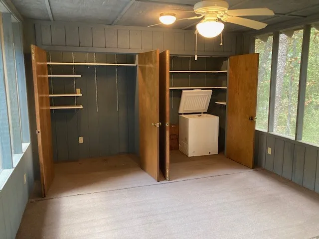 Single Family Residence For Sale in Wood County , 3071 Holly Trail East, Holly Lake Ranch, Texas 75765, 2 Bedroom, 2 Bathroom, 1 Garage spaces, 812 Sqft, built in 1994, mls#21378156, Real Estate Agent in Holly Lake Ranch, Homes For Sale in Wood county, Homes For Sale in Holly Lake Ranch, Realtor in Holly Lake Ranch Texas, Real Estate Brokerage Independent Realty Texas, Luminita Cordes Realtor
