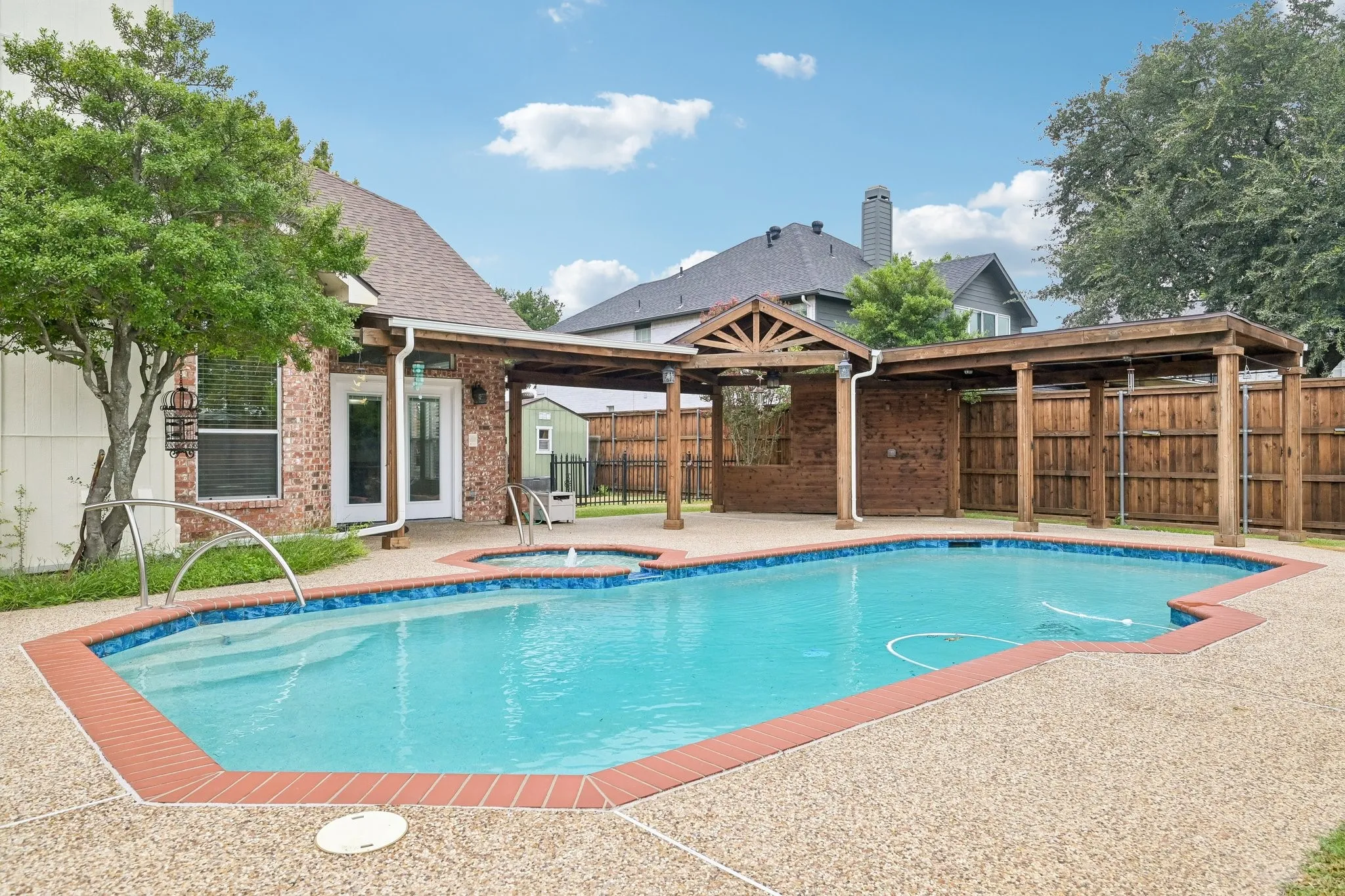 Single Family Residence For Sale in Rockwall County , 7410 Silverthorn Drive, Rowlett, Texas 75089, 5 Bedroom, 4 Bathroom, 2 Garage spaces, 3,884 Sqft, built in 1994, mls#21375982, Real Estate Agent in Rowlett, Homes For Sale in Rockwall county, Homes For Sale in Rowlett, Realtor in Rowlett Texas, Real Estate Brokerage Independent Realty Texas, Luminita Cordes Realtor