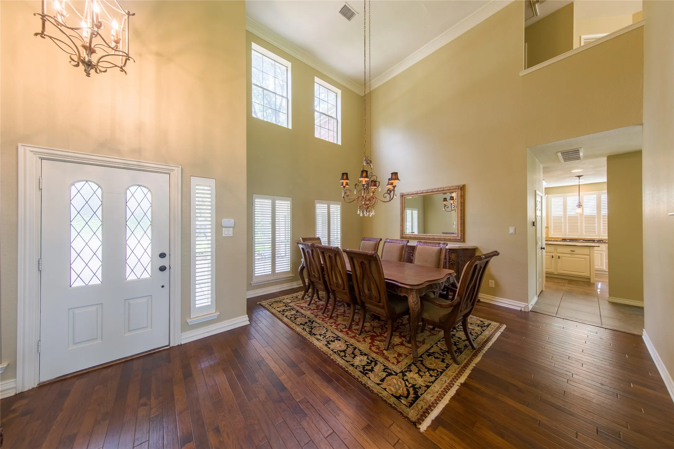 Single Family Residence For Rent in Collin County , 656 Water Oak Drive, Plano, Texas 75025, 4 Bedroom, 4 Bathroom, 2 Garage spaces, 3,242 Sqft, built in 1990, mls#21379339, Real Estate Agent in Plano, Homes For Rent in Collin county, Homes For Rent in Plano, Realtor in Plano Texas, Real Estate Brokerage Independent Realty Texas, Luminita Cordes Realtor