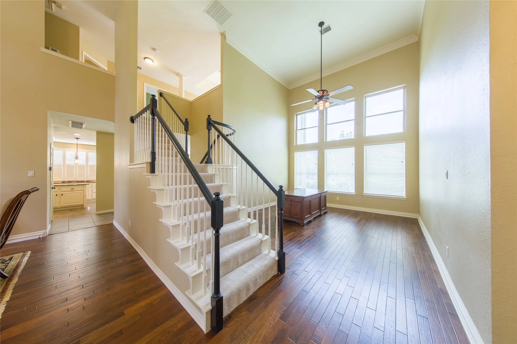 Single Family Residence For Rent in Collin County , 656 Water Oak Drive, Plano, Texas 75025, 4 Bedroom, 4 Bathroom, 2 Garage spaces, 3,242 Sqft, built in 1990, mls#21379339, Real Estate Agent in Plano, Homes For Rent in Collin county, Homes For Rent in Plano, Realtor in Plano Texas, Real Estate Brokerage Independent Realty Texas, Luminita Cordes Realtor