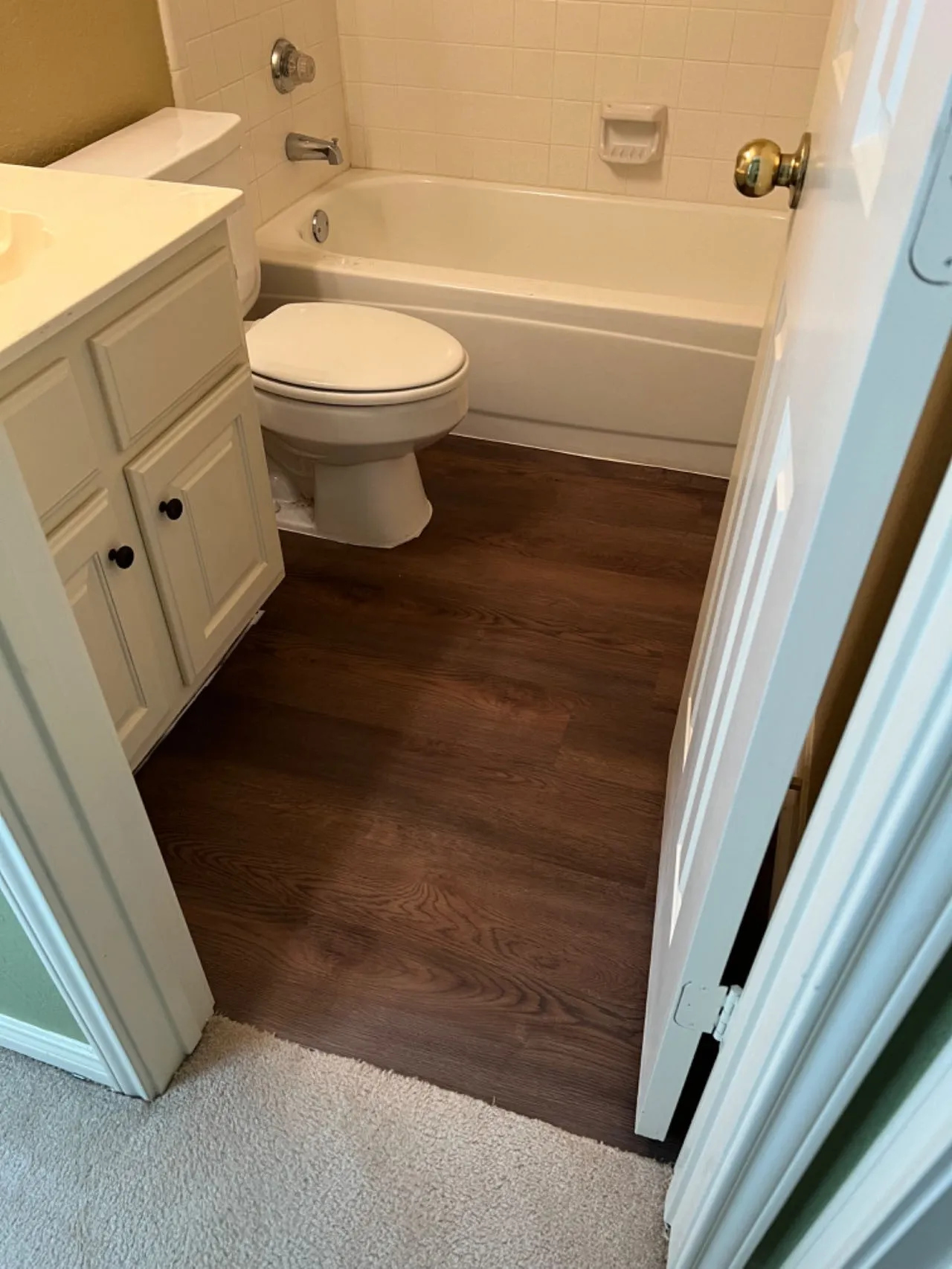 uptair 2 full baths