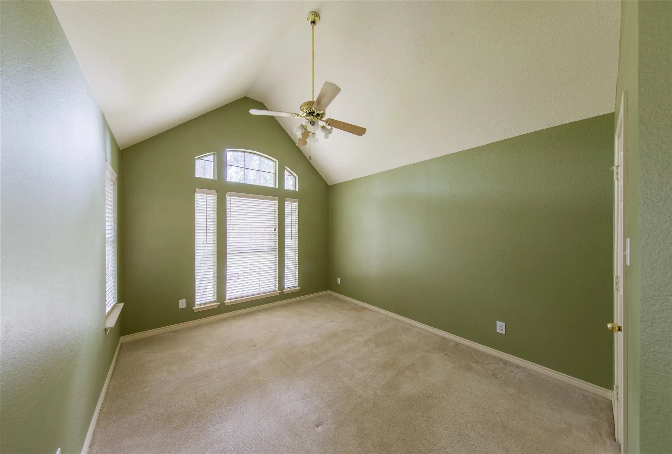 uptair bedroom 1