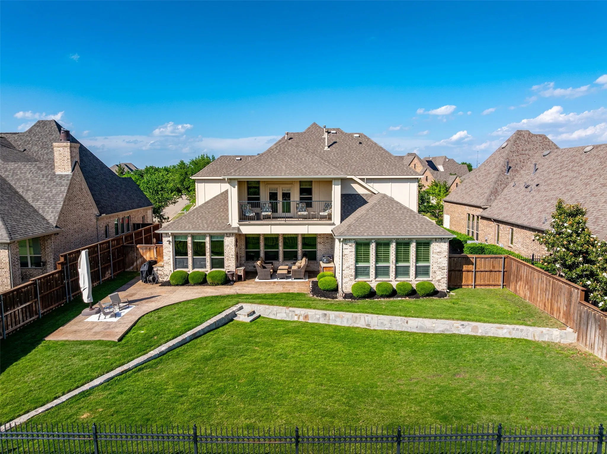 Single Family Residence For Sale in Denton County , 3404 Millbank, The Colony, Texas 75056, 4 Bedroom, 4 Bathroom, 2 Garage spaces, 3,648 Sqft, built in 2015, mls#21378279, Real Estate Agent in The Colony, Homes For Sale in Denton county, Homes For Sale in The Colony, Realtor in The Colony Texas, Real Estate Brokerage Independent Realty Texas, Luminita Cordes Realtor