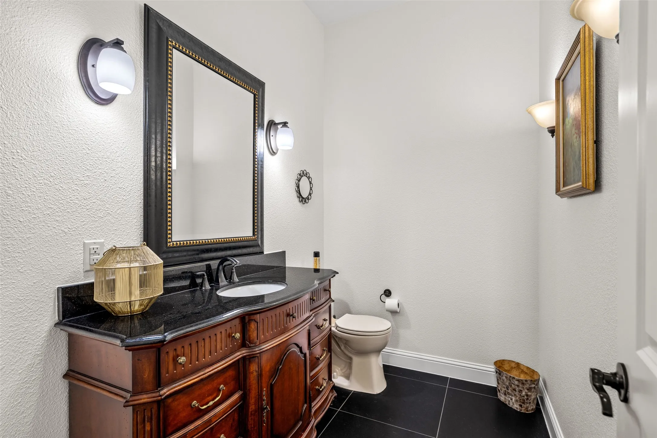 Single Family Residence For Sale in Denton County , 3404 Millbank, The Colony, Texas 75056, 4 Bedroom, 4 Bathroom, 2 Garage spaces, 3,648 Sqft, built in 2015, mls#21378279, Real Estate Agent in The Colony, Homes For Sale in Denton county, Homes For Sale in The Colony, Realtor in The Colony Texas, Real Estate Brokerage Independent Realty Texas, Luminita Cordes Realtor