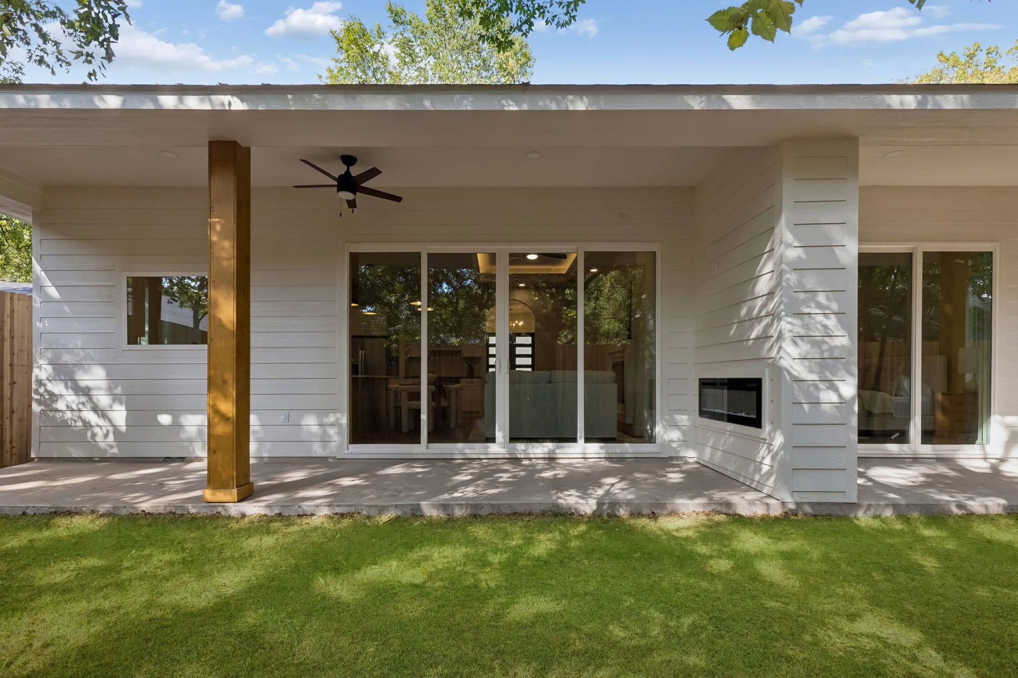 Single Family Residence For Sale in Ellis County , 202 Rosa Street, Waxahachie, Texas 75165, 3 Bedroom, 3 Bathroom, Garage spaces, 1,555 Sqft, built in 2026, mls#21379362, Real Estate Agent in Waxahachie, Homes For Sale in Ellis county, Homes For Sale in Waxahachie, Realtor in Waxahachie Texas, Real Estate Brokerage Independent Realty Texas, Luminita Cordes Realtor