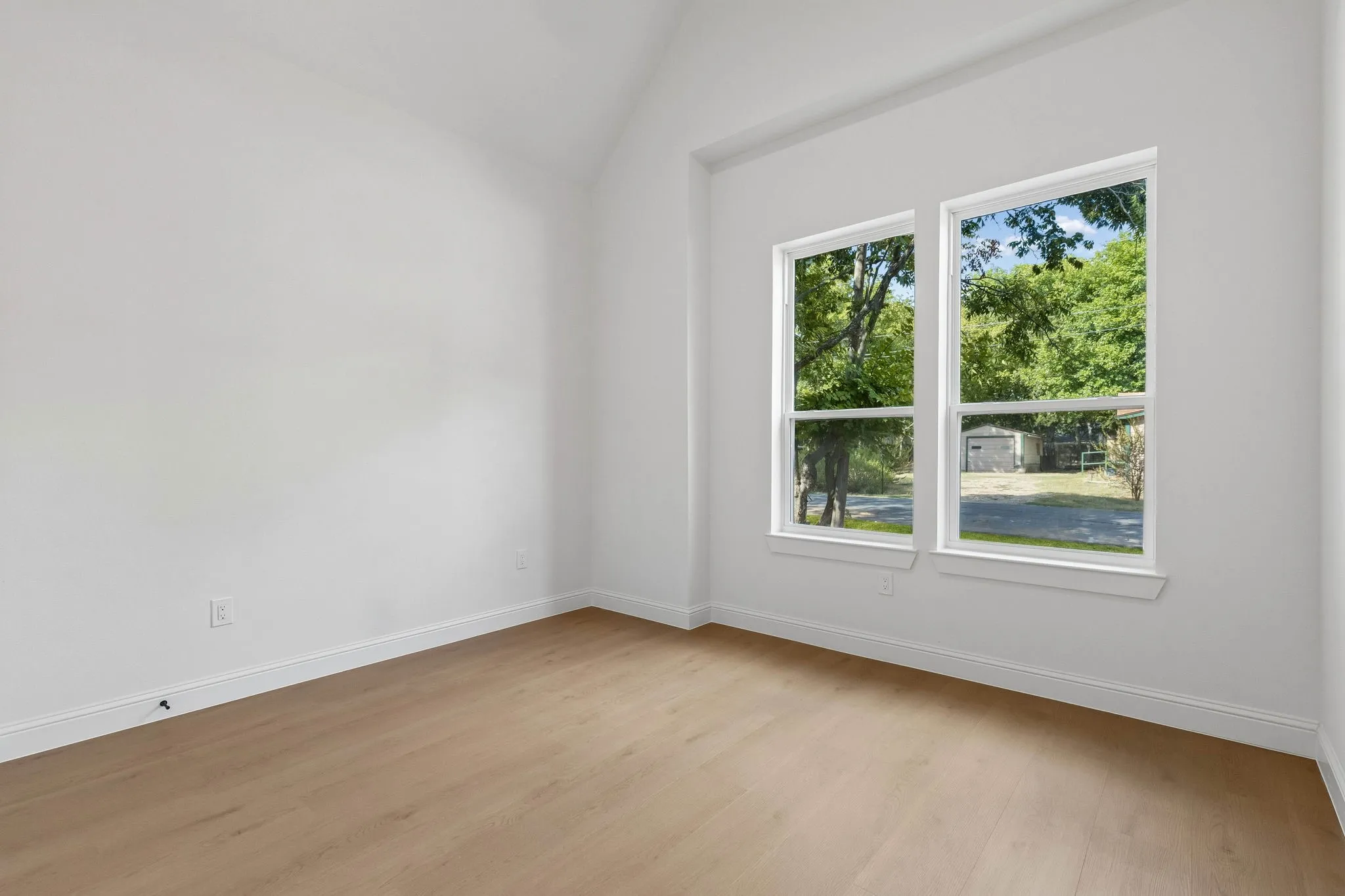 Single Family Residence For Sale in Ellis County , 202 Rosa Street, Waxahachie, Texas 75165, 3 Bedroom, 3 Bathroom, Garage spaces, 1,555 Sqft, built in 2026, mls#21379362, Real Estate Agent in Waxahachie, Homes For Sale in Ellis county, Homes For Sale in Waxahachie, Realtor in Waxahachie Texas, Real Estate Brokerage Independent Realty Texas, Luminita Cordes Realtor