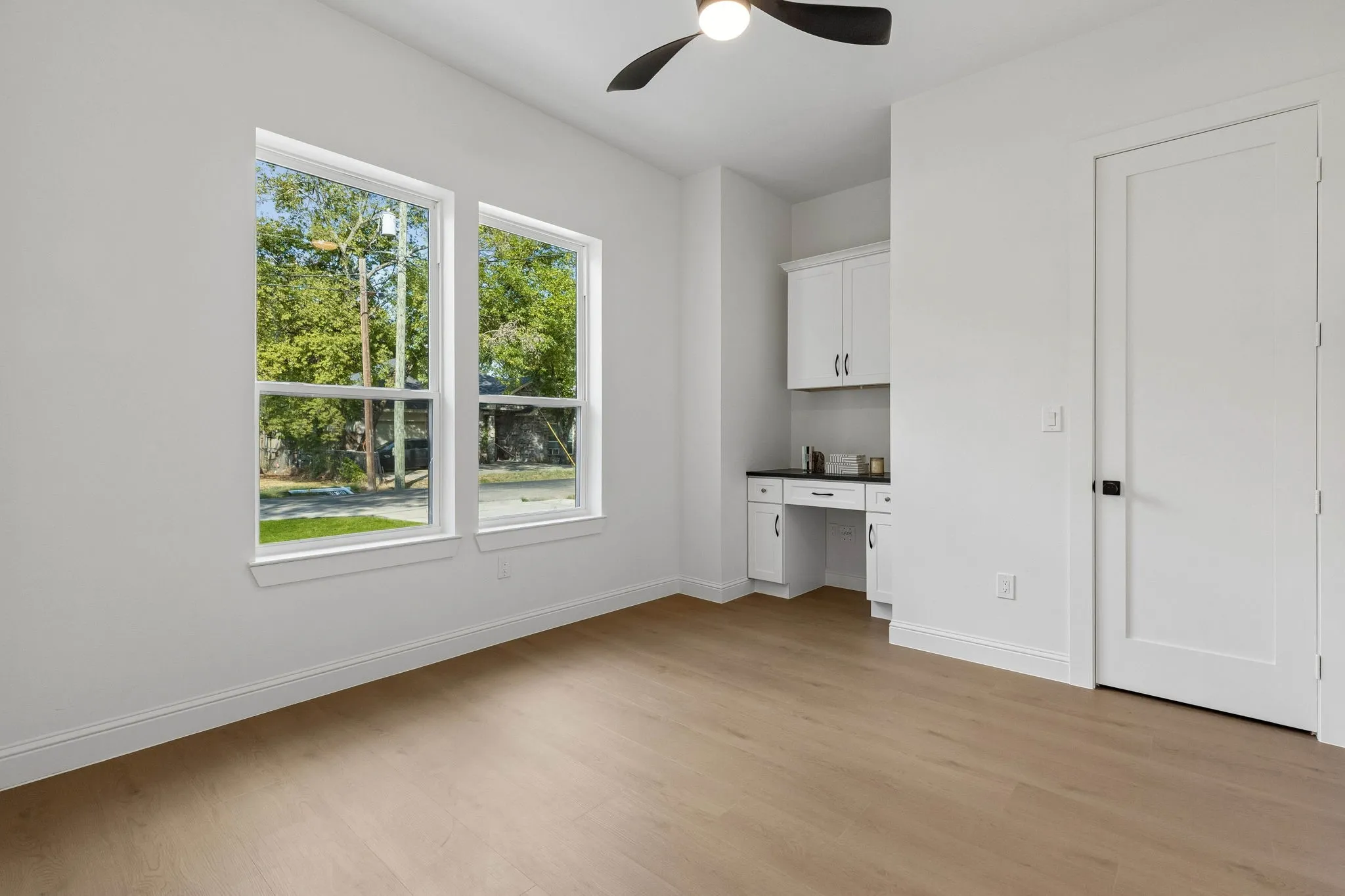 Single Family Residence For Sale in Ellis County , 202 Rosa Street, Waxahachie, Texas 75165, 3 Bedroom, 3 Bathroom, Garage spaces, 1,555 Sqft, built in 2026, mls#21379362, Real Estate Agent in Waxahachie, Homes For Sale in Ellis county, Homes For Sale in Waxahachie, Realtor in Waxahachie Texas, Real Estate Brokerage Independent Realty Texas, Luminita Cordes Realtor
