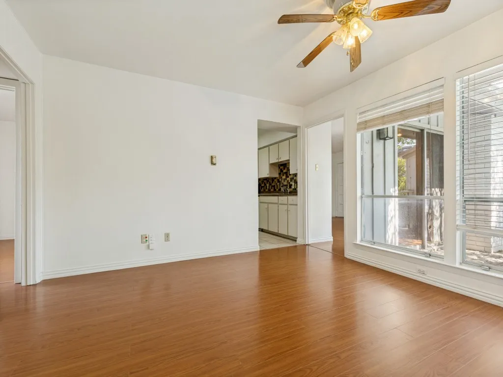Condominium For Sale in Dallas County , 4347 Dickason Avenue 217, Dallas, Texas 75219, 2 Bedroom, 2 Bathroom, 2 Garage spaces, 928 Sqft, built in 1965, mls#21379367, Real Estate Agent in Dallas, Homes For Sale in Dallas county, Homes For Sale in Dallas, Realtor in Dallas Texas, Real Estate Brokerage Independent Realty Texas, Luminita Cordes Realtor