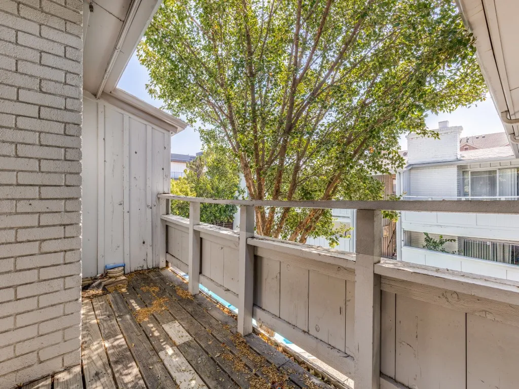Condominium For Sale in Dallas County , 4347 Dickason Avenue 217, Dallas, Texas 75219, 2 Bedroom, 2 Bathroom, 2 Garage spaces, 928 Sqft, built in 1965, mls#21379367, Real Estate Agent in Dallas, Homes For Sale in Dallas county, Homes For Sale in Dallas, Realtor in Dallas Texas, Real Estate Brokerage Independent Realty Texas, Luminita Cordes Realtor
