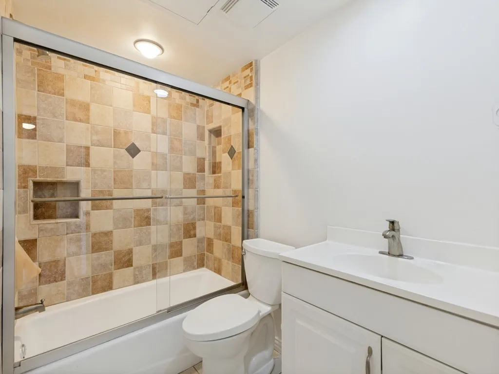 Condominium For Sale in Dallas County , 4347 Dickason Avenue 217, Dallas, Texas 75219, 2 Bedroom, 2 Bathroom, 2 Garage spaces, 928 Sqft, built in 1965, mls#21379367, Real Estate Agent in Dallas, Homes For Sale in Dallas county, Homes For Sale in Dallas, Realtor in Dallas Texas, Real Estate Brokerage Independent Realty Texas, Luminita Cordes Realtor