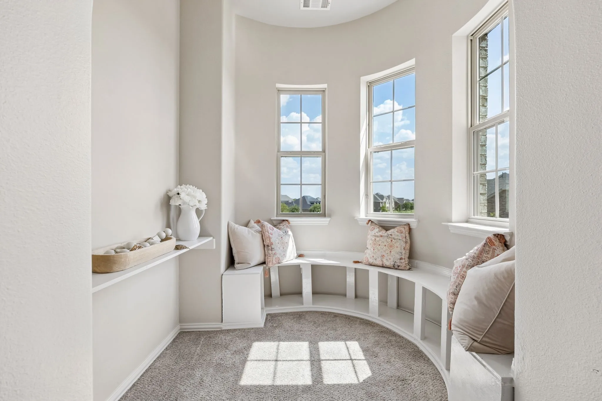 Single Family Residence For Sale in Dallas County , 279 Shallow Brook Drive, Sunnyvale, Texas 75182, 4 Bedroom, 5 Bathroom, 2 Garage spaces, 3,897 Sqft, built in 2017, mls#21378691, Real Estate Agent in Sunnyvale, Homes For Sale in Dallas county, Homes For Sale in Sunnyvale, Realtor in Sunnyvale Texas, Real Estate Brokerage Independent Realty Texas, Luminita Cordes Realtor