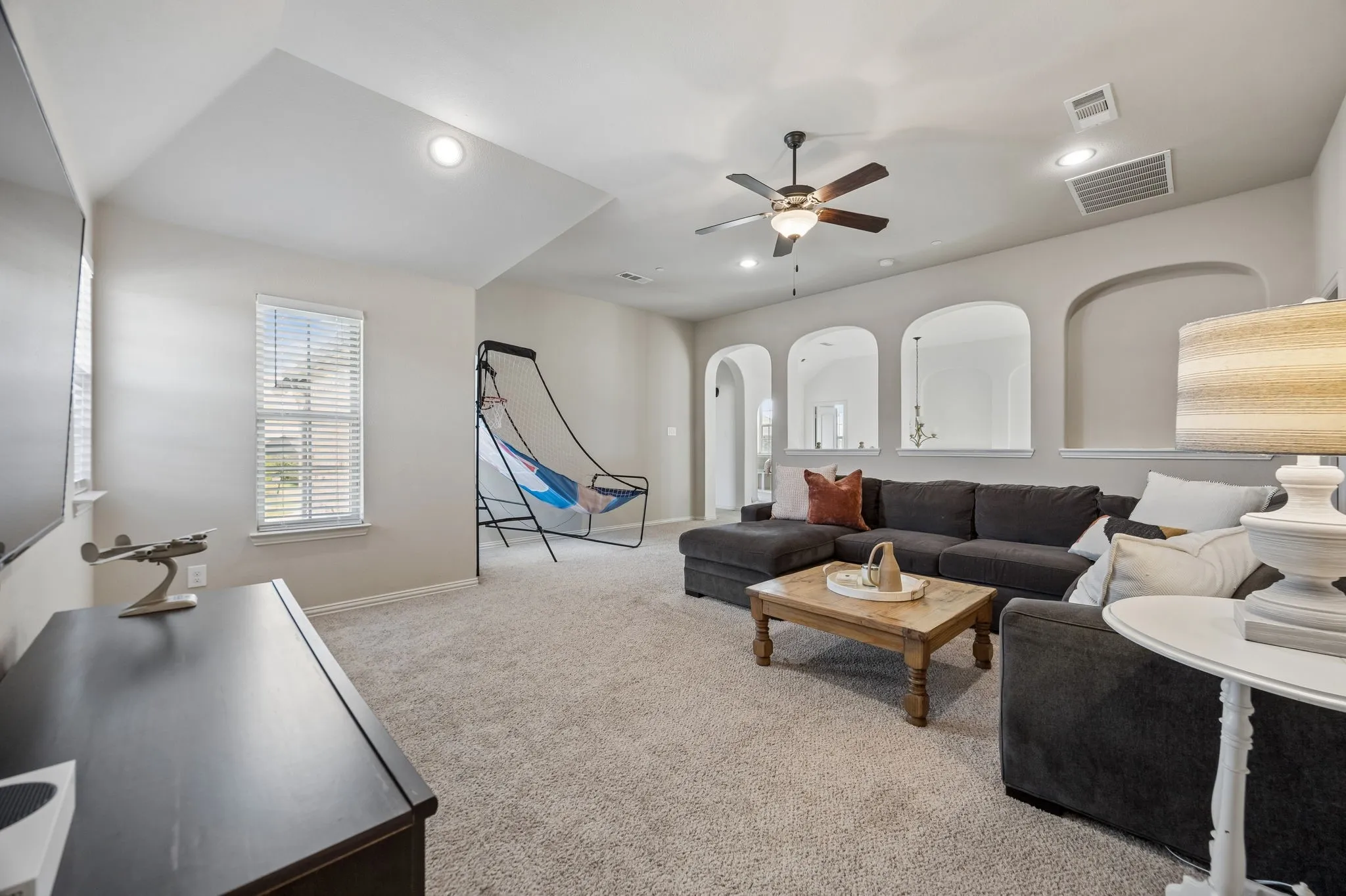 Single Family Residence For Sale in Dallas County , 279 Shallow Brook Drive, Sunnyvale, Texas 75182, 4 Bedroom, 5 Bathroom, 2 Garage spaces, 3,897 Sqft, built in 2017, mls#21378691, Real Estate Agent in Sunnyvale, Homes For Sale in Dallas county, Homes For Sale in Sunnyvale, Realtor in Sunnyvale Texas, Real Estate Brokerage Independent Realty Texas, Luminita Cordes Realtor