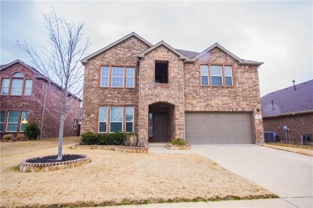 Single Family Residence For Rent