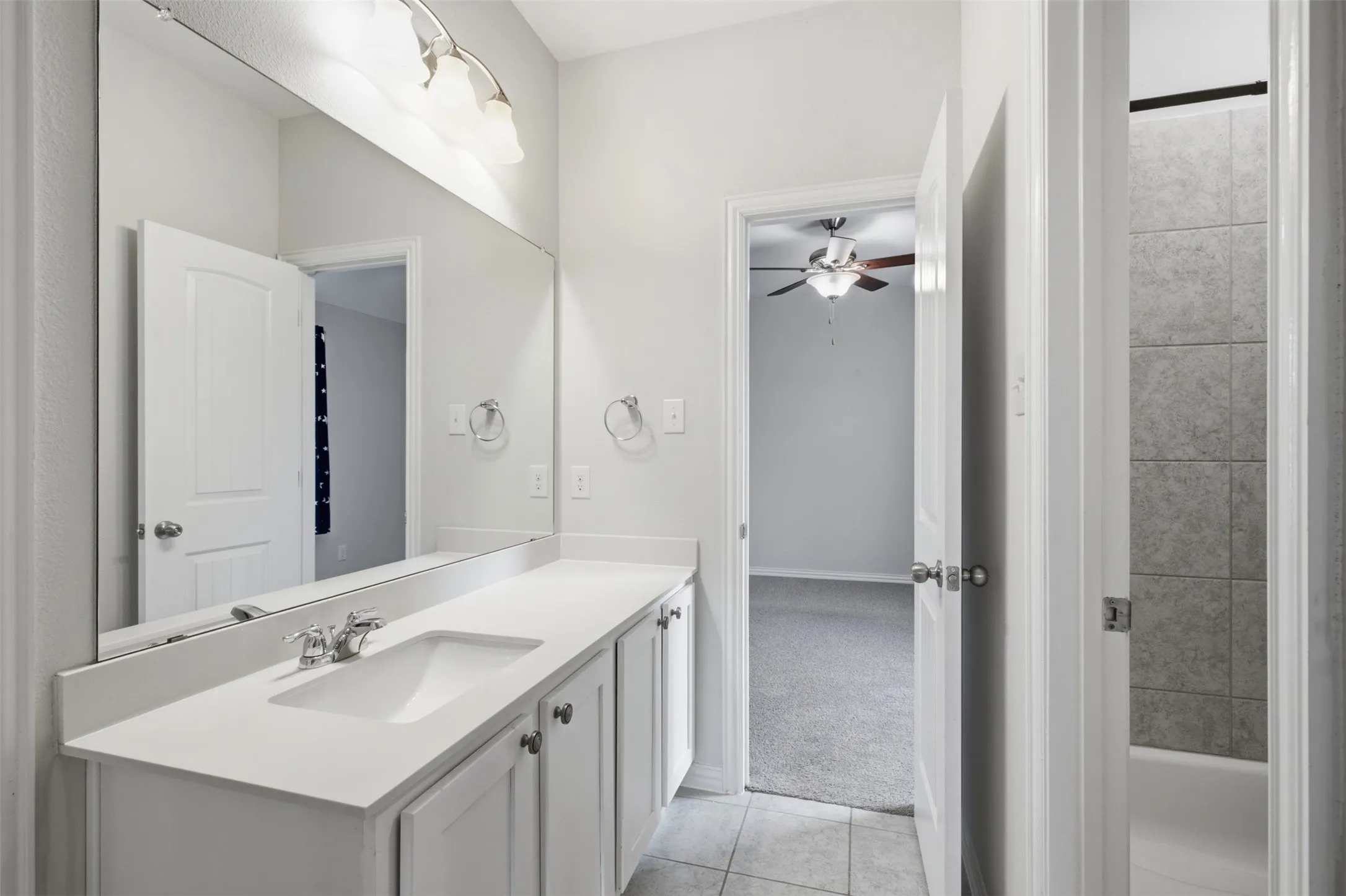 Single Family Residence For Rent in Denton County , 1121 Spanish Dove Drive, Little Elm, Texas 75068, 3 Bedroom, 3 Bathroom, 2 Garage spaces, 2,695 Sqft, built in 2019, mls#21378734, Real Estate Agent in Little Elm, Homes For Rent in Denton county, Homes For Rent in Little Elm, Realtor in Little Elm Texas, Real Estate Brokerage Independent Realty Texas, Luminita Cordes Realtor