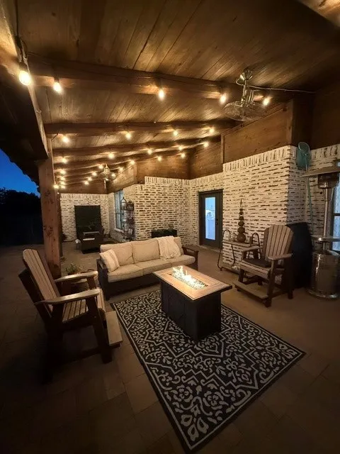 Single Family Residence For Rent in Collin County , 1177 LONE STAR Road, Celina, Texas 75009, 4 Bedroom, 3 Bathroom, 2 Garage spaces, 2,689 Sqft, built in 2004, mls#21376523, Real Estate Agent in Celina, Homes For Rent in Collin county, Homes For Rent in Celina, Realtor in Celina Texas, Real Estate Brokerage Independent Realty Texas, Luminita Cordes Realtor