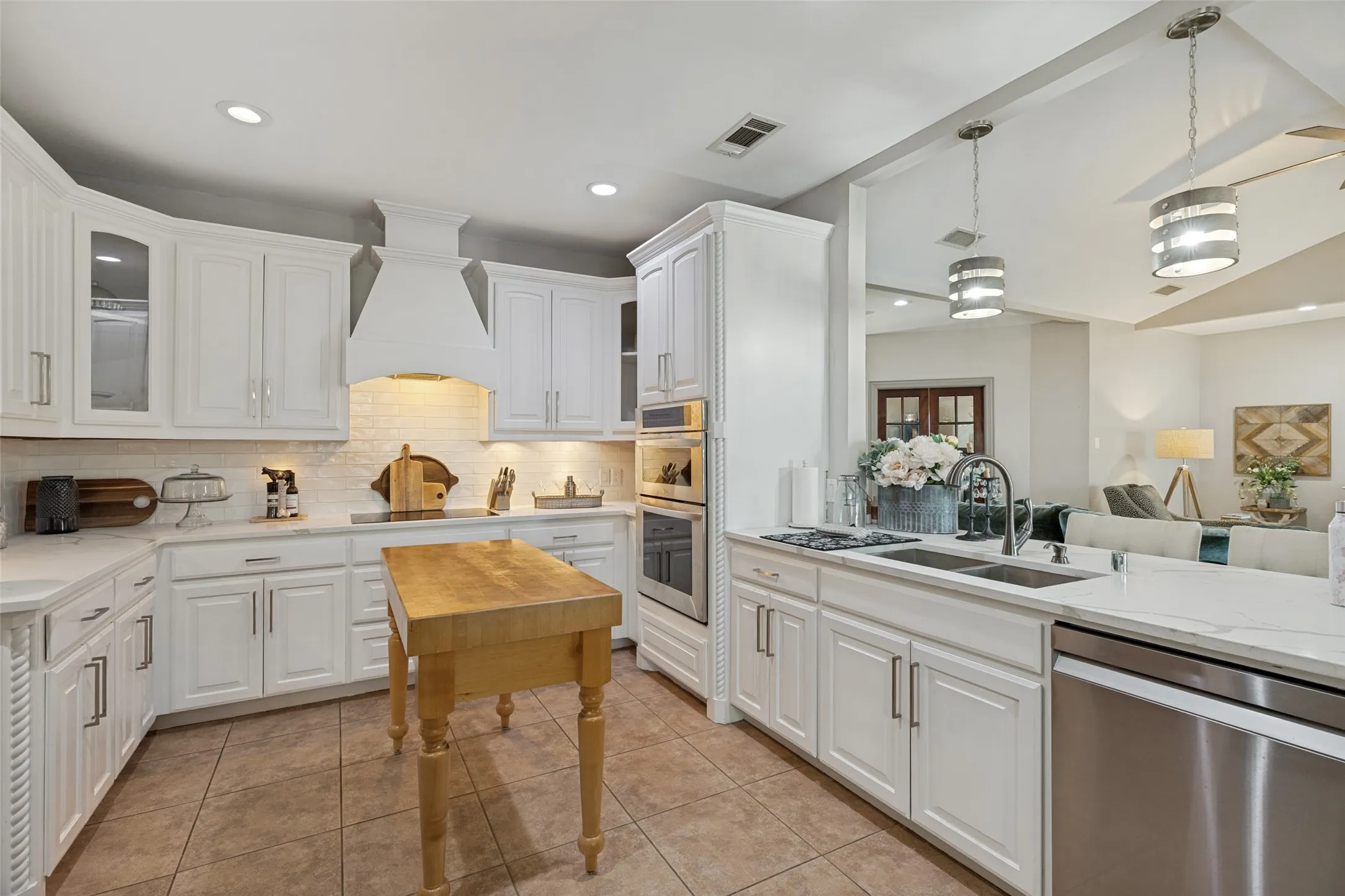 Single Family Residence For Rent in Collin County , 1177 LONE STAR Road, Celina, Texas 75009, 4 Bedroom, 3 Bathroom, 2 Garage spaces, 2,689 Sqft, built in 2004, mls#21376523, Real Estate Agent in Celina, Homes For Rent in Collin county, Homes For Rent in Celina, Realtor in Celina Texas, Real Estate Brokerage Independent Realty Texas, Luminita Cordes Realtor
