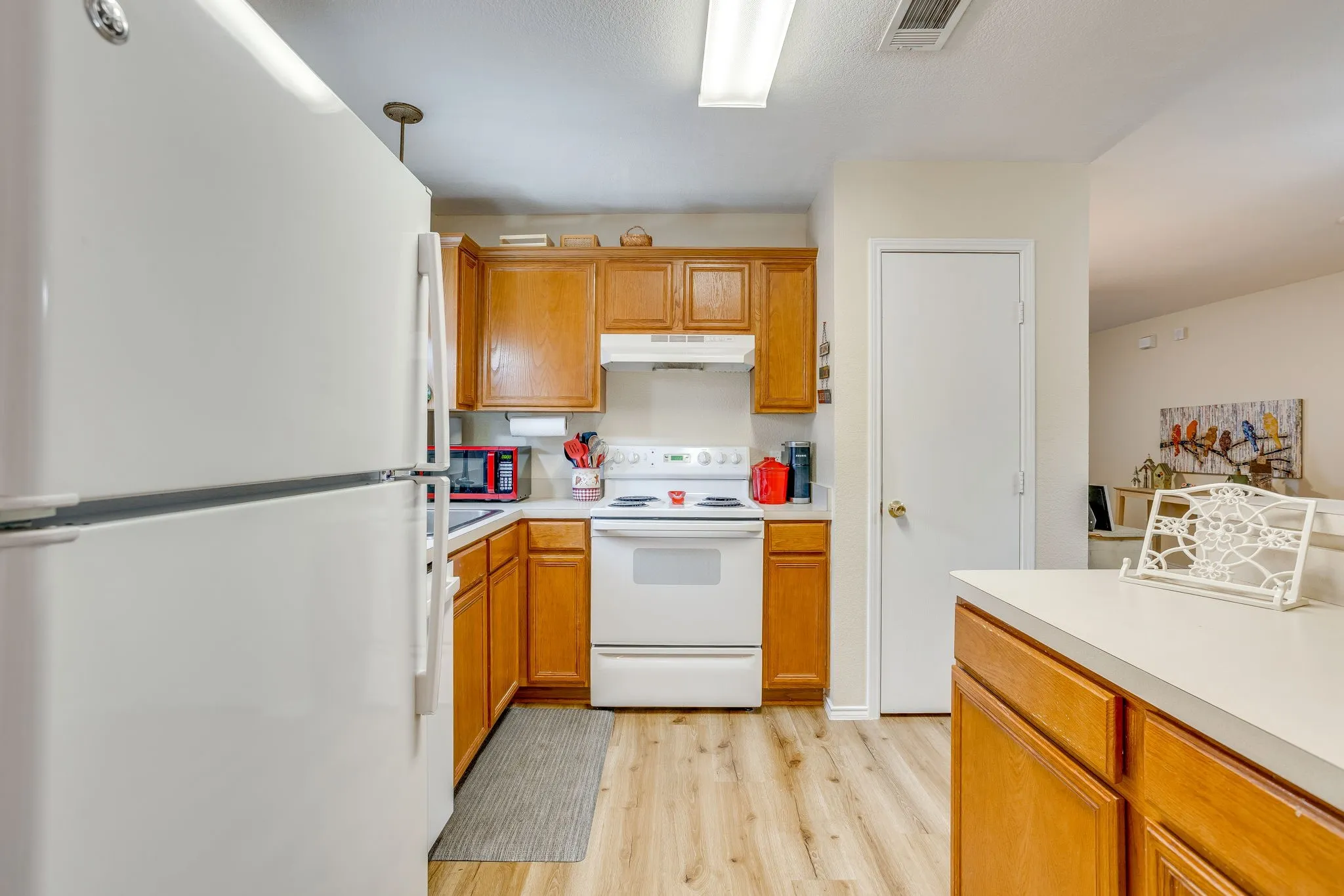 Single Family Residence For Sale in Tarrant County , 161 Adams Drive, Crowley, Texas 76036, 3 Bedroom, 2 Bathroom, 2 Garage spaces, 1,530 Sqft, built in 2002, mls#21379206, Real Estate Agent in Crowley, Homes For Sale in Tarrant county, Homes For Sale in Crowley, Realtor in Crowley Texas, Real Estate Brokerage Independent Realty Texas, Luminita Cordes Realtor