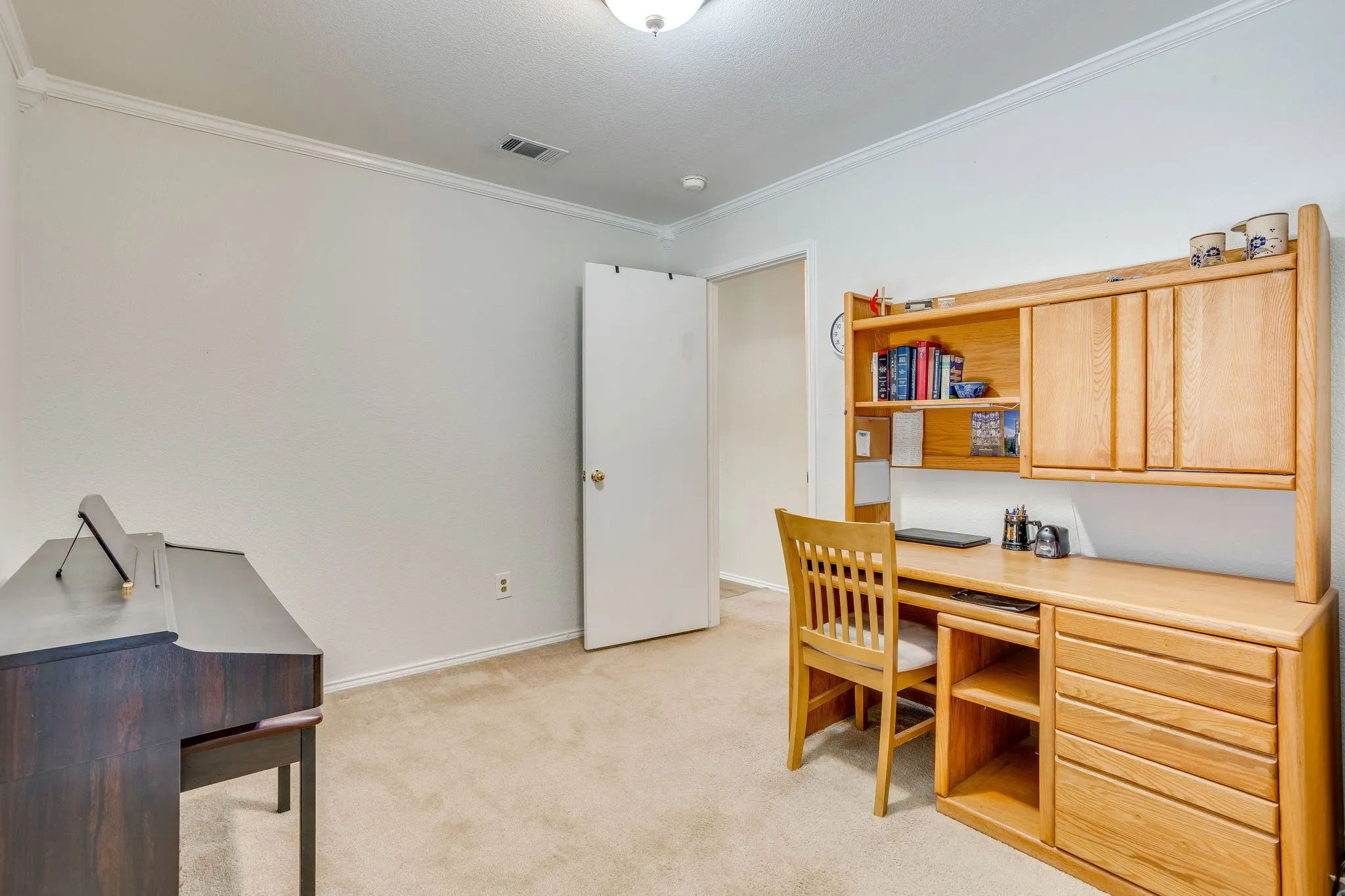 Single Family Residence For Sale in Tarrant County , 161 Adams Drive, Crowley, Texas 76036, 3 Bedroom, 2 Bathroom, 2 Garage spaces, 1,530 Sqft, built in 2002, mls#21379206, Real Estate Agent in Crowley, Homes For Sale in Tarrant county, Homes For Sale in Crowley, Realtor in Crowley Texas, Real Estate Brokerage Independent Realty Texas, Luminita Cordes Realtor