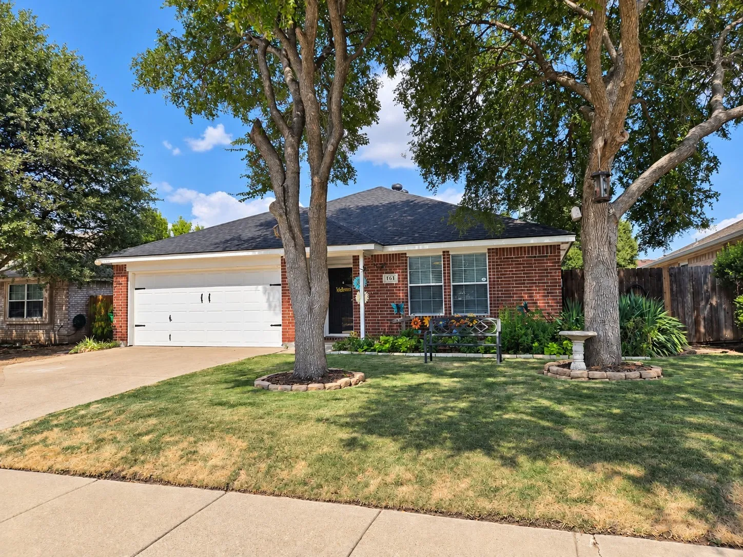 Single Family Residence For Sale in Tarrant County , 161 Adams Drive, Crowley, Texas 76036, 3 Bedroom, 2 Bathroom, 2 Garage spaces, 1,530 Sqft, built in 2002, mls#21379206, Real Estate Agent in Crowley, Homes For Sale in Tarrant county, Homes For Sale in Crowley, Realtor in Crowley Texas, Real Estate Brokerage Independent Realty Texas, Luminita Cordes Realtor