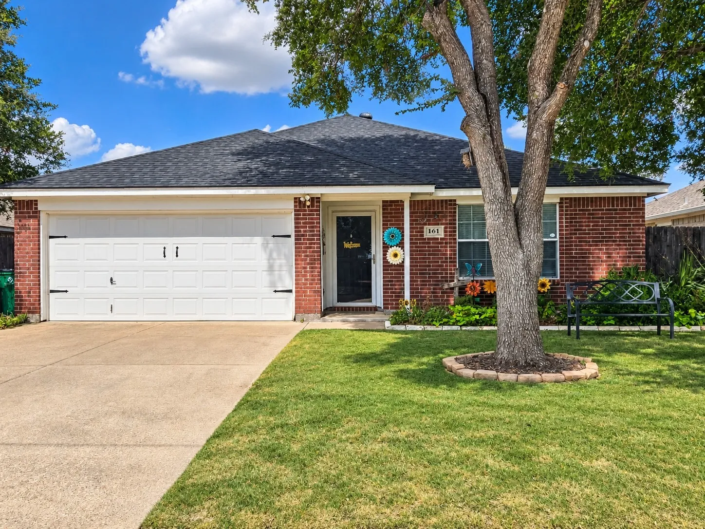 Single Family Residence For Sale in Tarrant County , 161 Adams Drive, Crowley, Texas 76036, 3 Bedroom, 2 Bathroom, 2 Garage spaces, 1,530 Sqft, built in 2002, mls#21379206, Real Estate Agent in Crowley, Homes For Sale in Tarrant county, Homes For Sale in Crowley, Realtor in Crowley Texas, Real Estate Brokerage Independent Realty Texas, Luminita Cordes Realtor