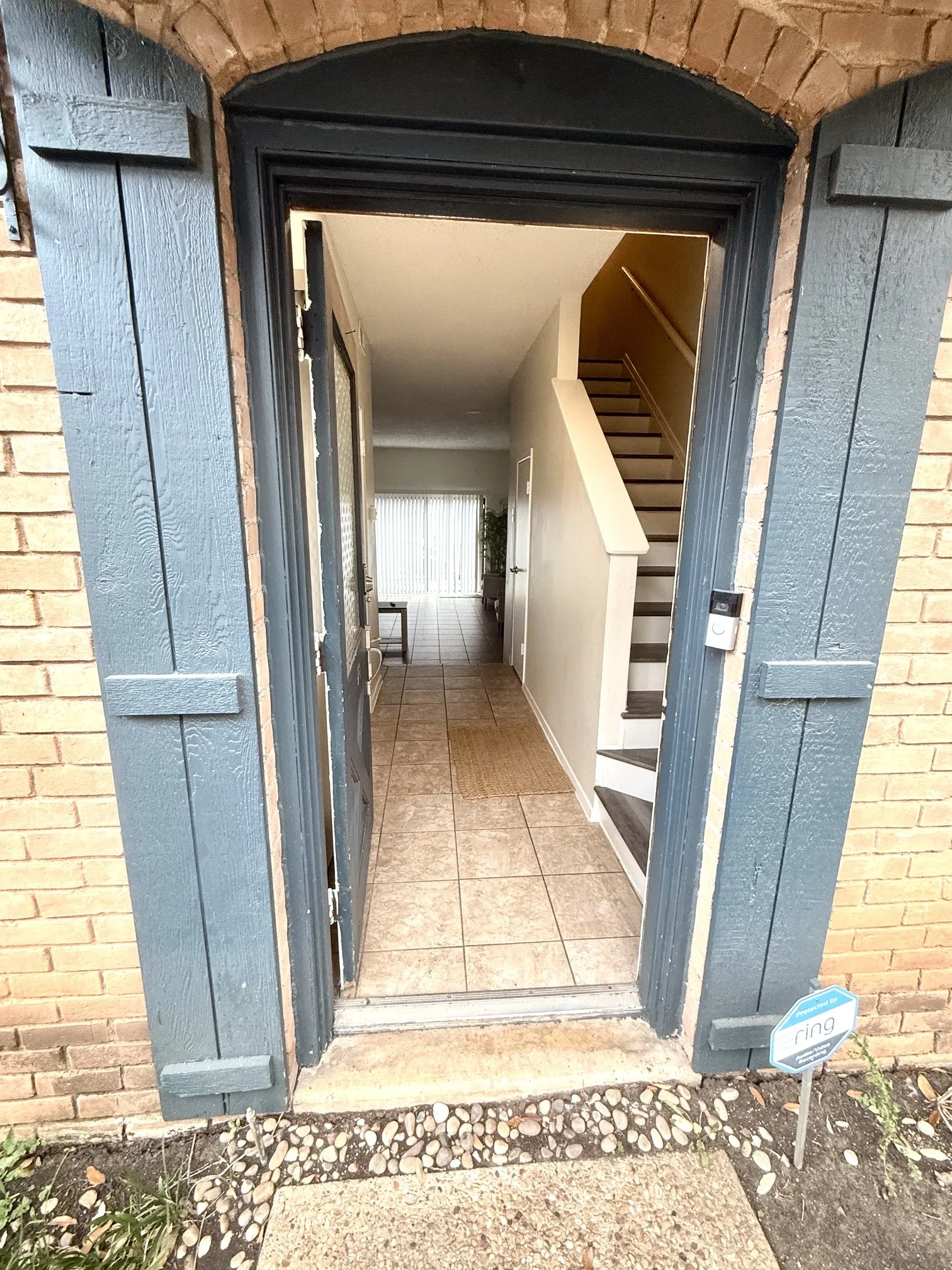 Condominium For Rent in Dallas County , 6029 E University Boulevard 110, Dallas, Texas 75206, 2 Bedroom, 2 Bathroom, Garage spaces, 1,350 Sqft, built in 1964, mls#21379352, Real Estate Agent in Dallas, Homes For Rent in Dallas county, Homes For Rent in Dallas, Realtor in Dallas Texas, Real Estate Brokerage Independent Realty Texas, Luminita Cordes Realtor