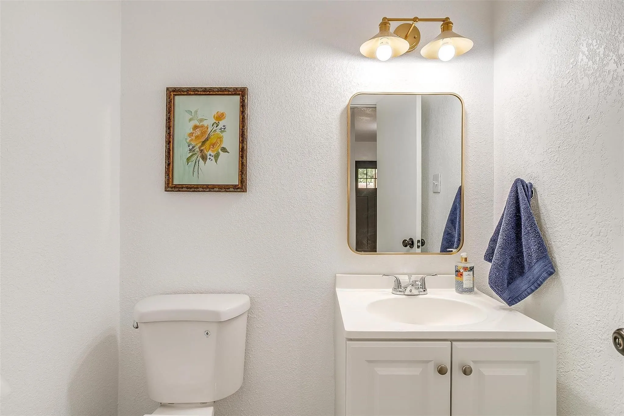 Single Family Residence For Rent in Tarrant County , 1701 Larkspur Drive, Arlington, Texas 76013, 5 Bedroom, 3 Bathroom, 2 Garage spaces, 2,794 Sqft, built in 1964, mls#21379385, Real Estate Agent in Arlington, Homes For Rent in Tarrant county, Homes For Rent in Arlington, Realtor in Arlington Texas, Real Estate Brokerage Independent Realty Texas, Luminita Cordes Realtor
