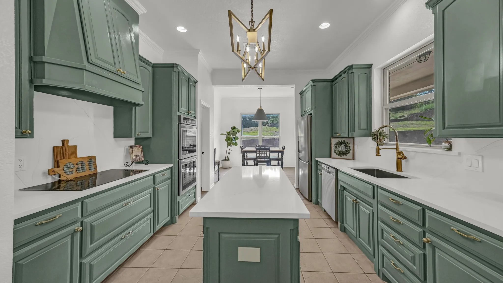 Single Family Residence For Sale in Parker County , 381 Creek Bend Drive, Aledo, Texas 76008, 5 Bedroom, 4 Bathroom, 3 Garage spaces, 4,315 Sqft, built in 2005, mls#21379330, Real Estate Agent in Aledo, Homes For Sale in Parker county, Homes For Sale in Aledo, Realtor in Aledo Texas, Real Estate Brokerage Independent Realty Texas, Luminita Cordes Realtor