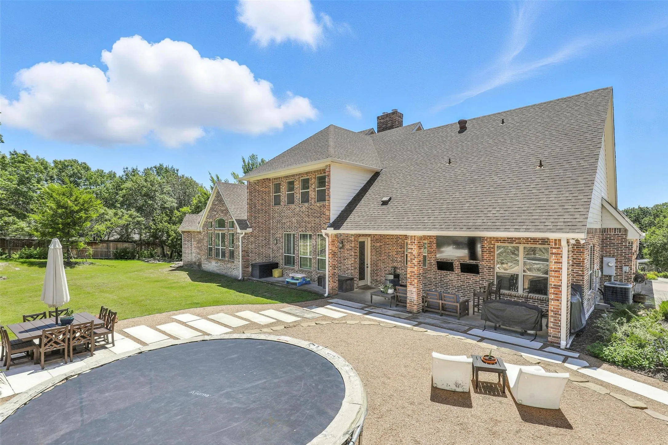 Single Family Residence For Sale in Parker County , 381 Creek Bend Drive, Aledo, Texas 76008, 5 Bedroom, 4 Bathroom, 3 Garage spaces, 4,315 Sqft, built in 2005, mls#21379330, Real Estate Agent in Aledo, Homes For Sale in Parker county, Homes For Sale in Aledo, Realtor in Aledo Texas, Real Estate Brokerage Independent Realty Texas, Luminita Cordes Realtor