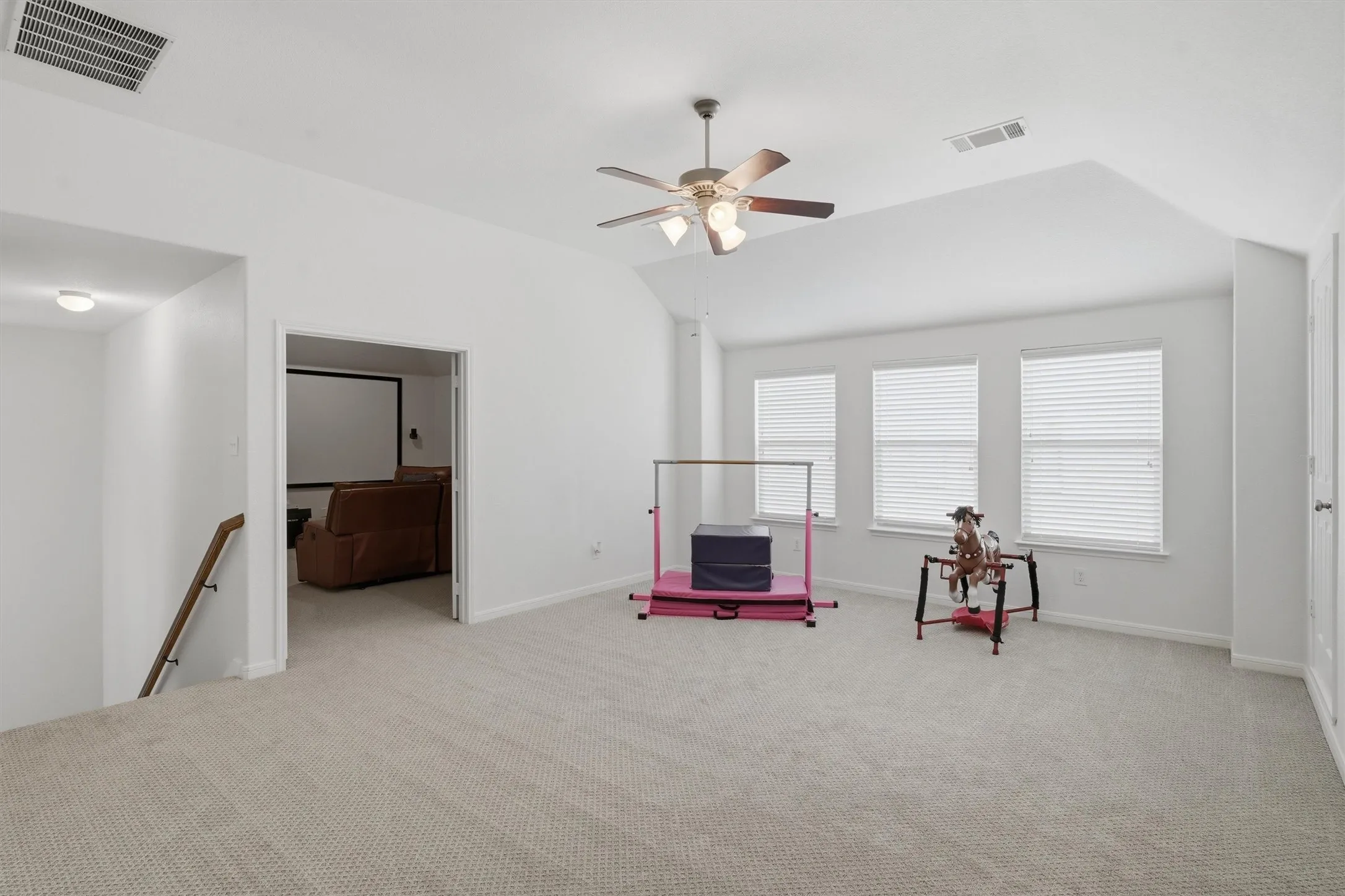 Single Family Residence For Sale in Denton County , 15821 Bent Rose Way, Fort Worth, Texas 76177, 4 Bedroom, 3 Bathroom, 3 Garage spaces, 3,247 Sqft, built in 2010, mls#21367014, Real Estate Agent in Fort Worth, Homes For Sale in Denton county, Homes For Sale in Fort Worth, Realtor in Fort Worth Texas, Real Estate Brokerage Independent Realty Texas, Luminita Cordes Realtor