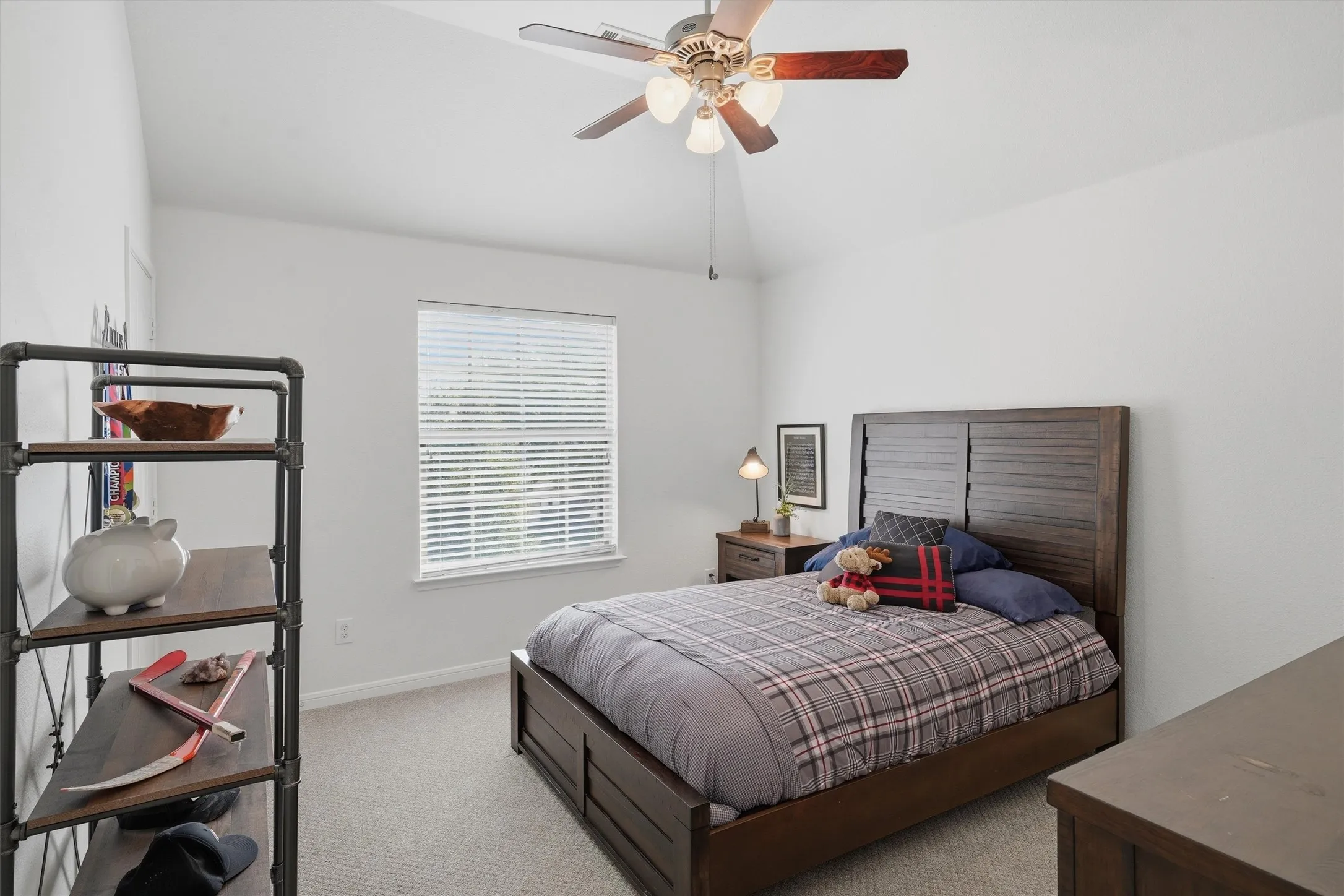Single Family Residence For Sale in Denton County , 15821 Bent Rose Way, Fort Worth, Texas 76177, 4 Bedroom, 3 Bathroom, 3 Garage spaces, 3,247 Sqft, built in 2010, mls#21367014, Real Estate Agent in Fort Worth, Homes For Sale in Denton county, Homes For Sale in Fort Worth, Realtor in Fort Worth Texas, Real Estate Brokerage Independent Realty Texas, Luminita Cordes Realtor