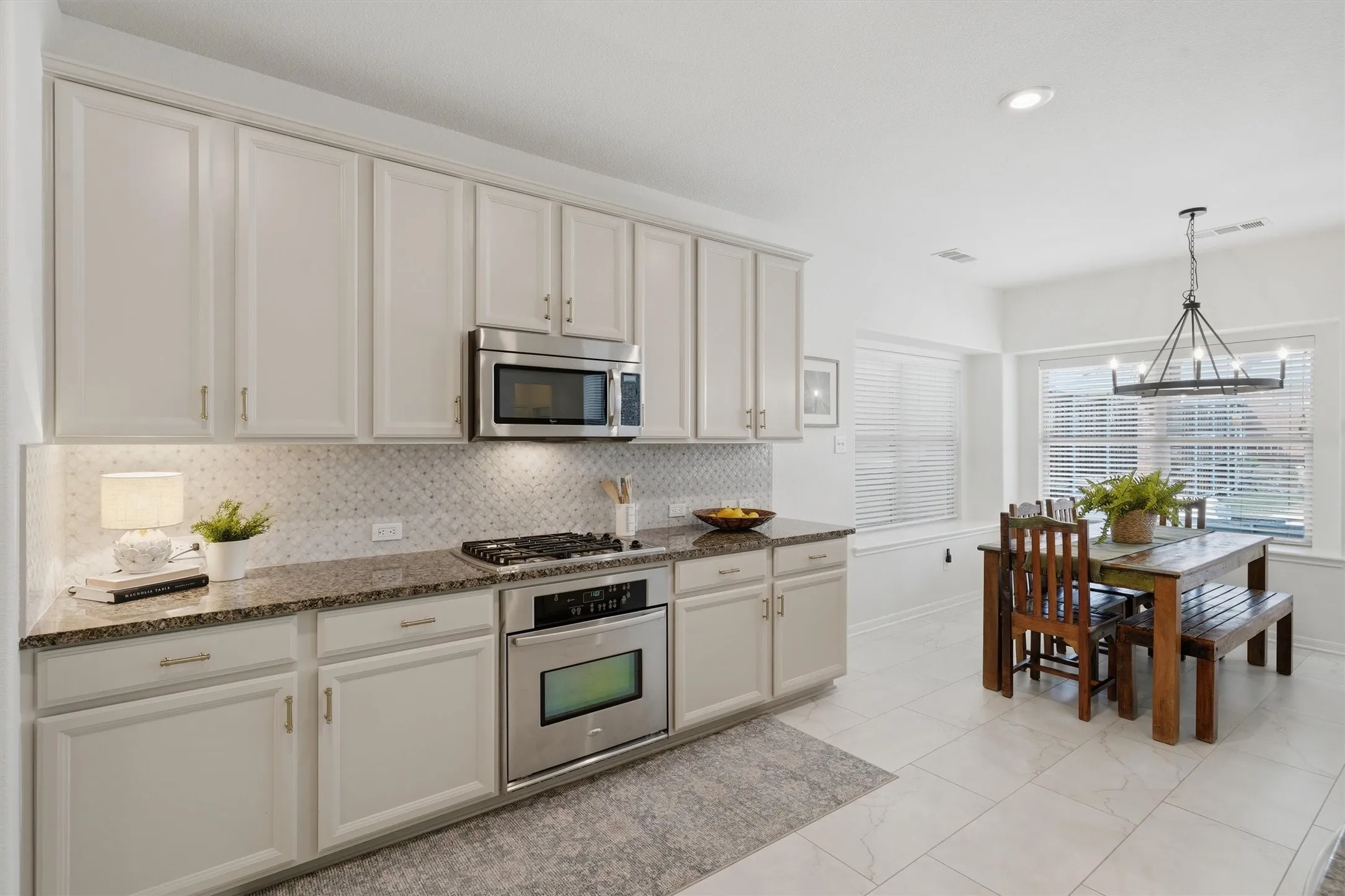 Single Family Residence For Sale in Denton County , 15821 Bent Rose Way, Fort Worth, Texas 76177, 4 Bedroom, 3 Bathroom, 3 Garage spaces, 3,247 Sqft, built in 2010, mls#21367014, Real Estate Agent in Fort Worth, Homes For Sale in Denton county, Homes For Sale in Fort Worth, Realtor in Fort Worth Texas, Real Estate Brokerage Independent Realty Texas, Luminita Cordes Realtor