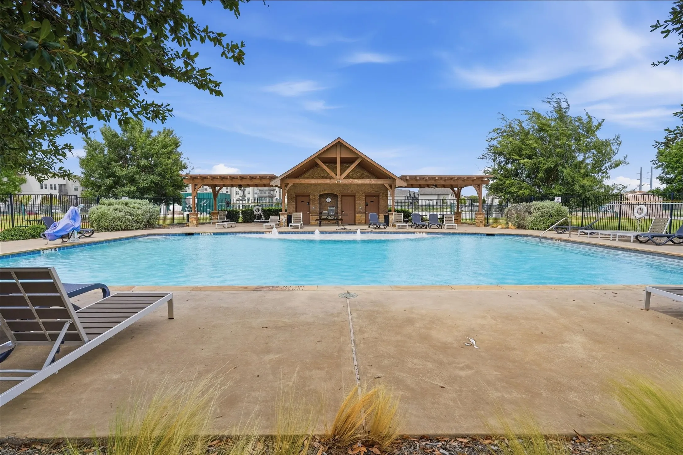 Single Family Residence For Sale in Denton County , 15821 Bent Rose Way, Fort Worth, Texas 76177, 4 Bedroom, 3 Bathroom, 3 Garage spaces, 3,247 Sqft, built in 2010, mls#21367014, Real Estate Agent in Fort Worth, Homes For Sale in Denton county, Homes For Sale in Fort Worth, Realtor in Fort Worth Texas, Real Estate Brokerage Independent Realty Texas, Luminita Cordes Realtor