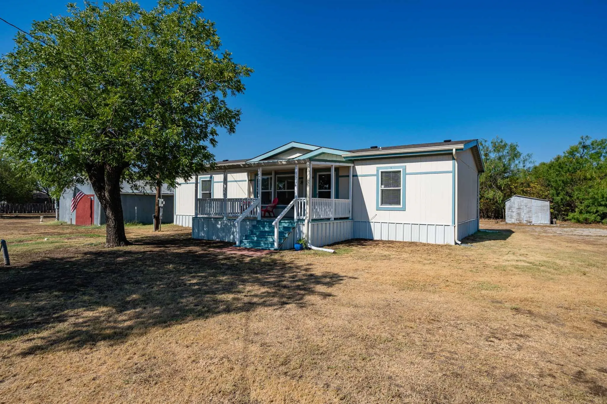 Mobile Home For Sale in Jones County , 802 S Swenson Street, Stamford, Texas 79553, 3 Bedroom, 2 Bathroom, Garage spaces, 1,458 Sqft, built in 2021, mls#21379153, Real Estate Agent in Stamford, Homes For Sale in Jones county, Homes For Sale in Stamford, Realtor in Stamford Texas, Real Estate Brokerage Independent Realty Texas, Luminita Cordes Realtor