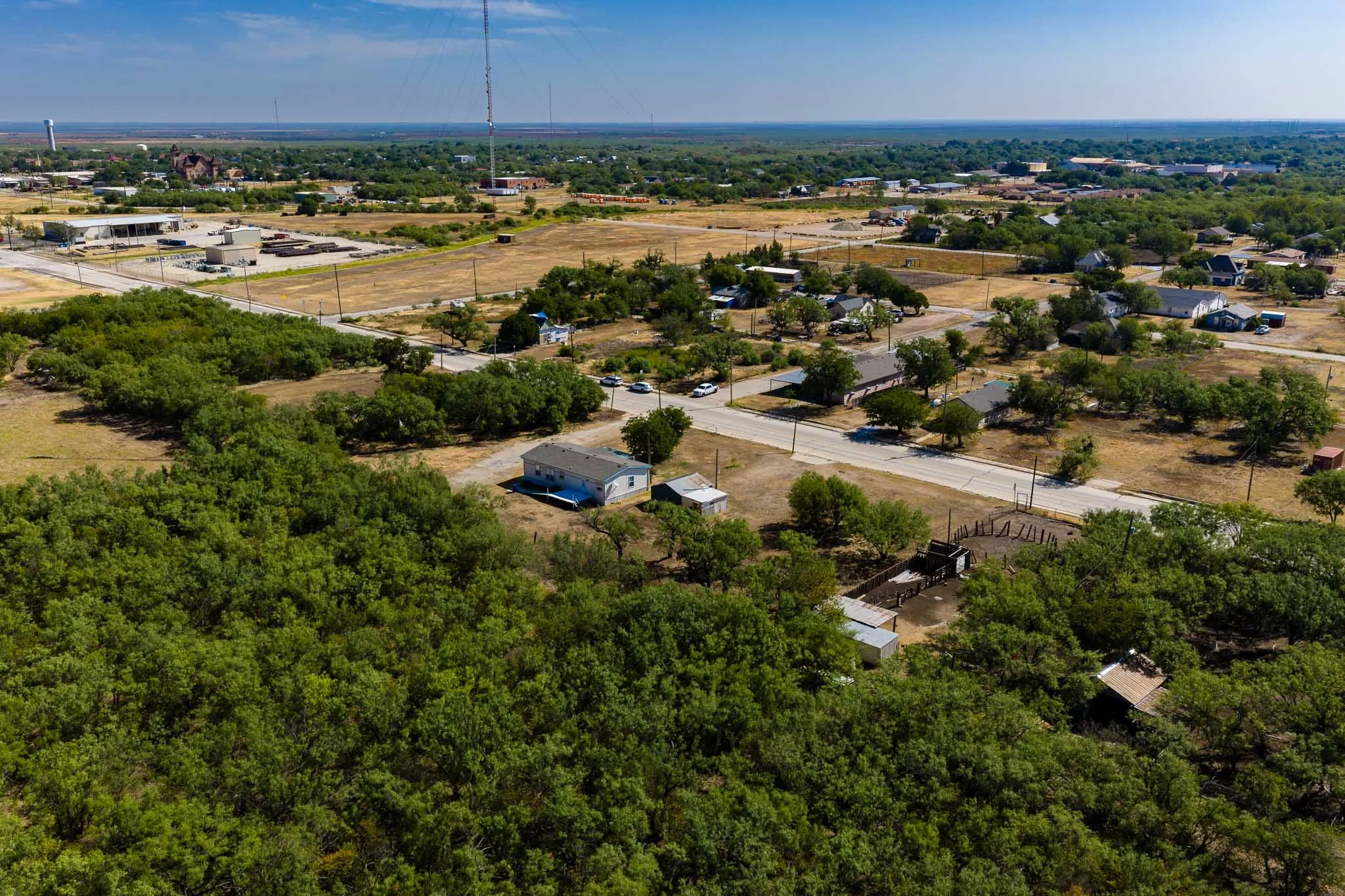 Mobile Home For Sale in Jones County , 802 S Swenson Street, Stamford, Texas 79553, 3 Bedroom, 2 Bathroom, Garage spaces, 1,458 Sqft, built in 2021, mls#21379153, Real Estate Agent in Stamford, Homes For Sale in Jones county, Homes For Sale in Stamford, Realtor in Stamford Texas, Real Estate Brokerage Independent Realty Texas, Luminita Cordes Realtor