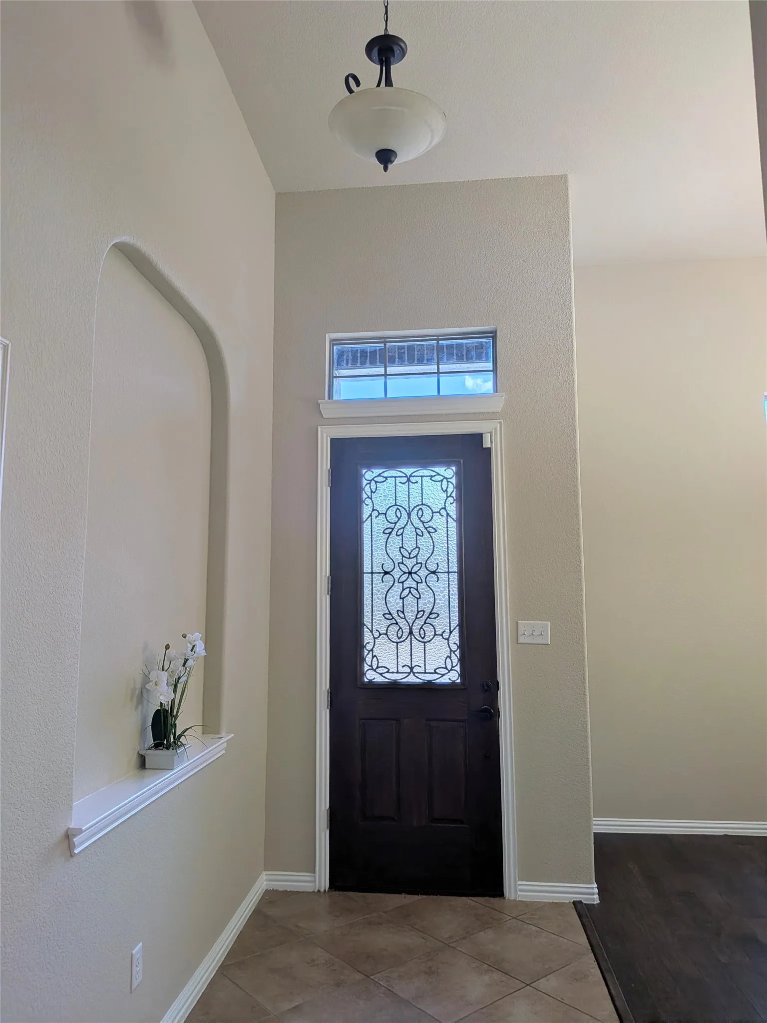 Single Family Residence For Sale in Ellis County , 408 Valley Ridge Drive, Red Oak, Texas 75154, 3 Bedroom, 2 Bathroom, 2 Garage spaces, 2,155 Sqft, built in 2013, mls#21379407, Real Estate Agent in Red Oak, Homes For Sale in Ellis county, Homes For Sale in Red Oak, Realtor in Red Oak Texas, Real Estate Brokerage Independent Realty Texas, Luminita Cordes Realtor